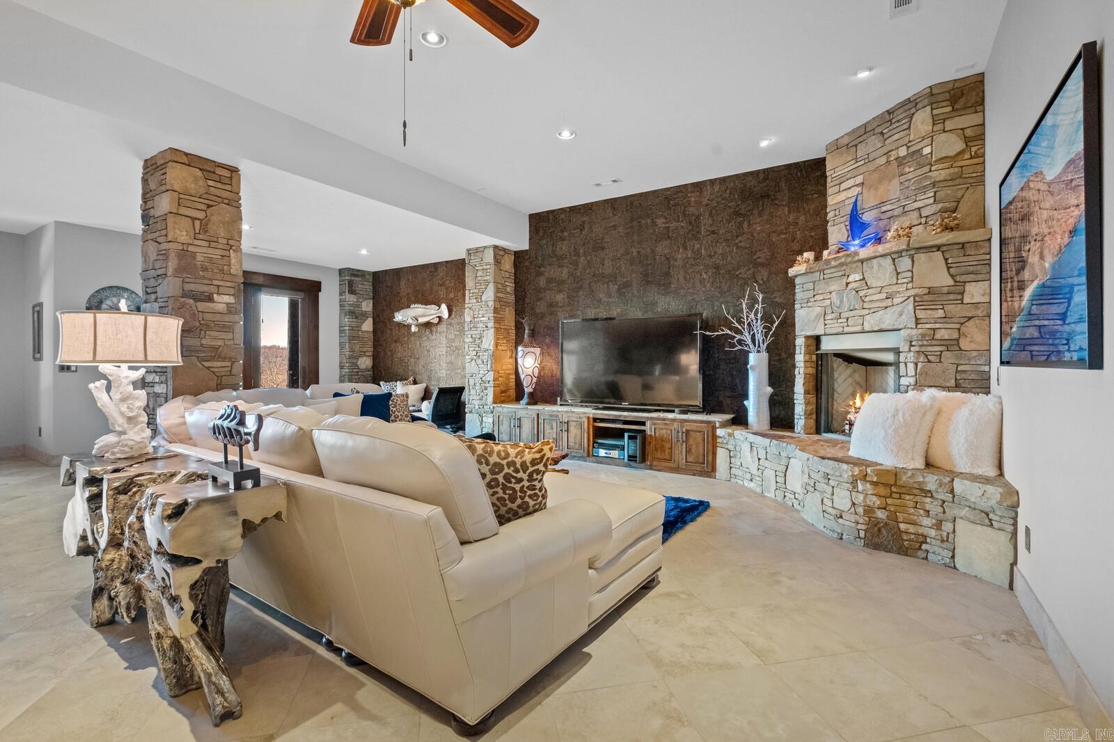 768 Cobblestone Lane Eureka Springs, AR 72631