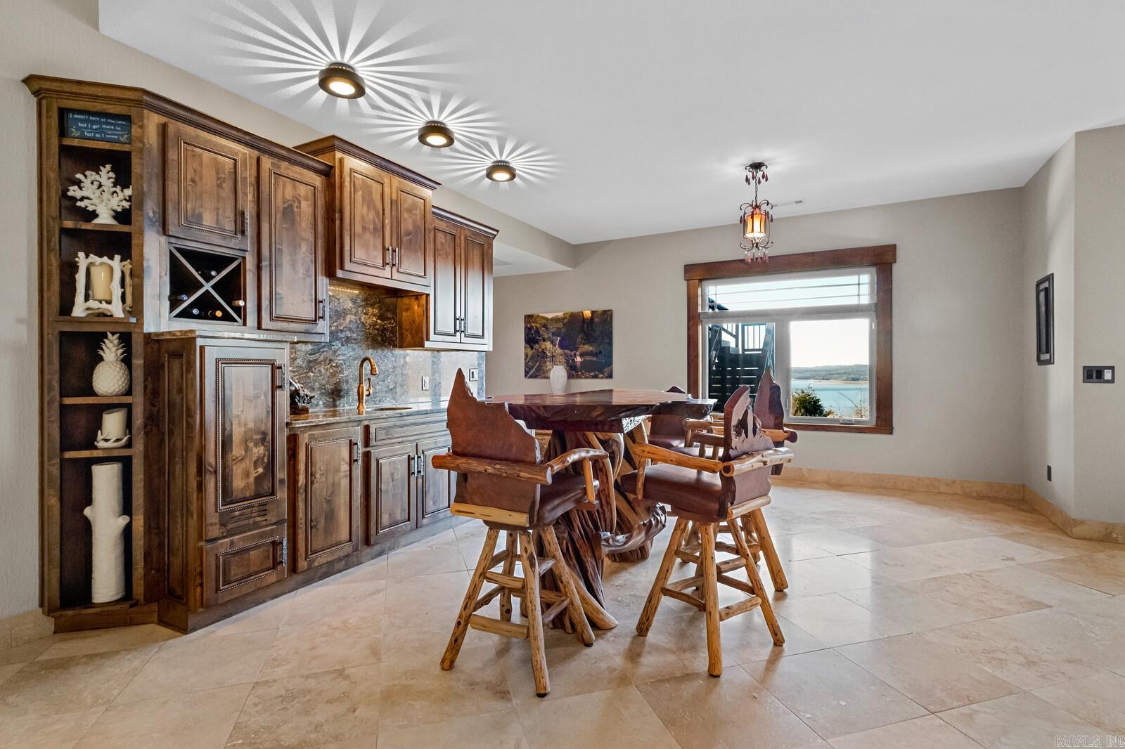 768 Cobblestone Lane Eureka Springs, AR 72631