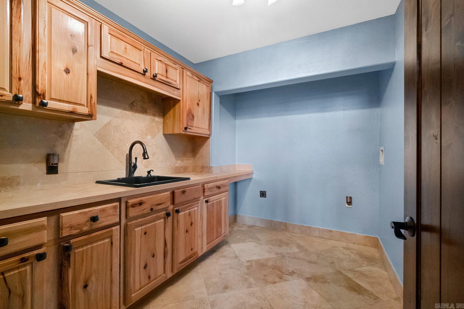 768 Cobblestone Lane Eureka Springs, AR 72631