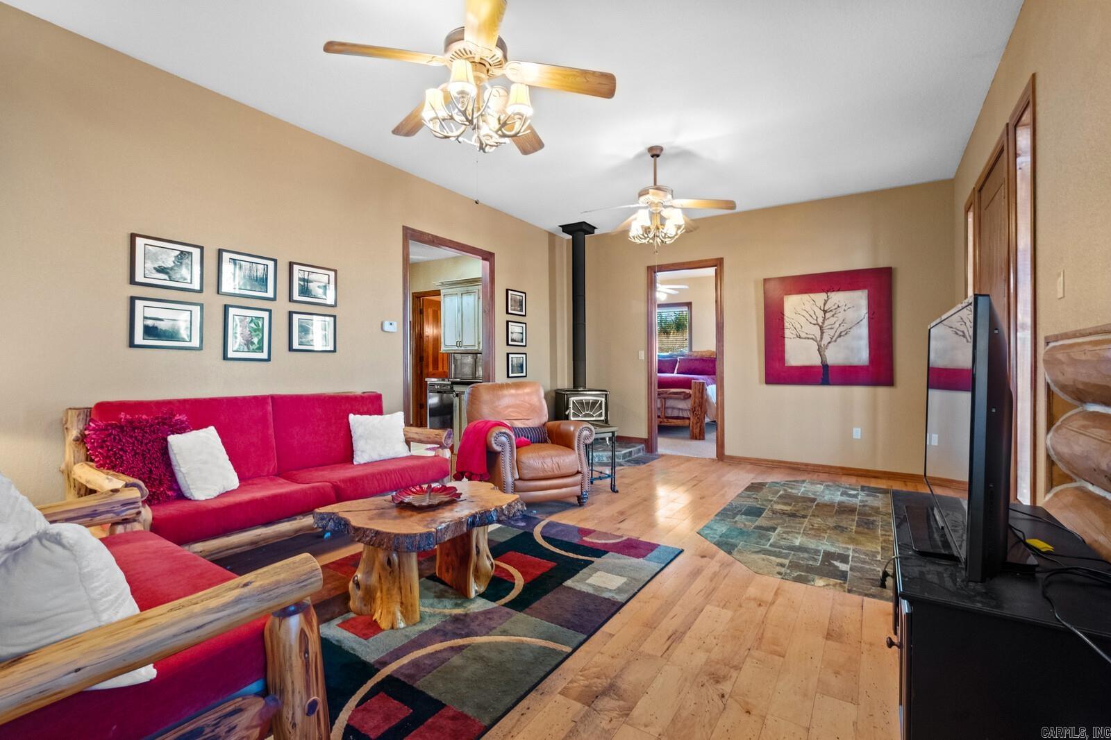 768 Cobblestone Lane Eureka Springs, AR 72631