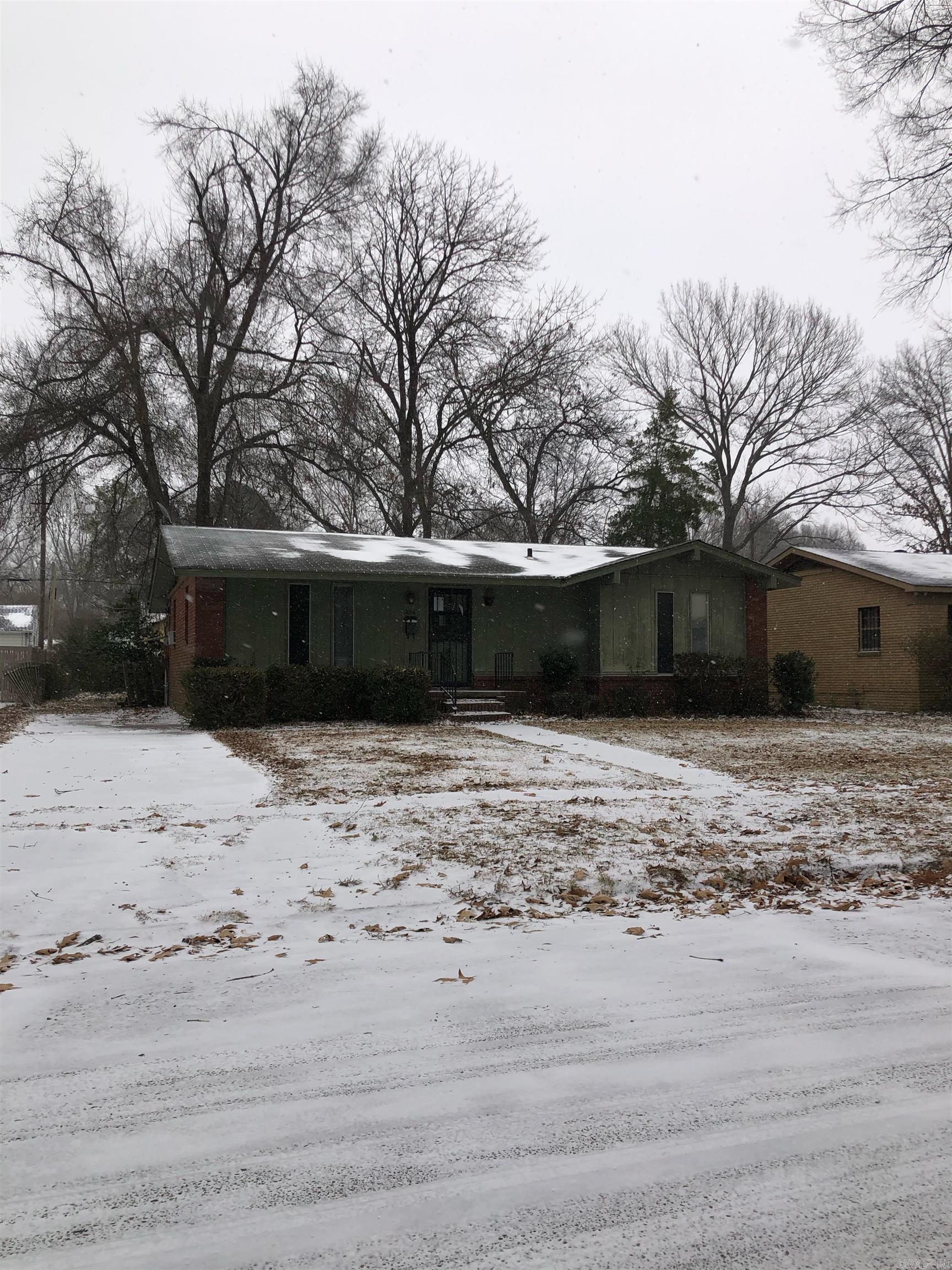 1006 Hickey Street Forrest City, AR 72335