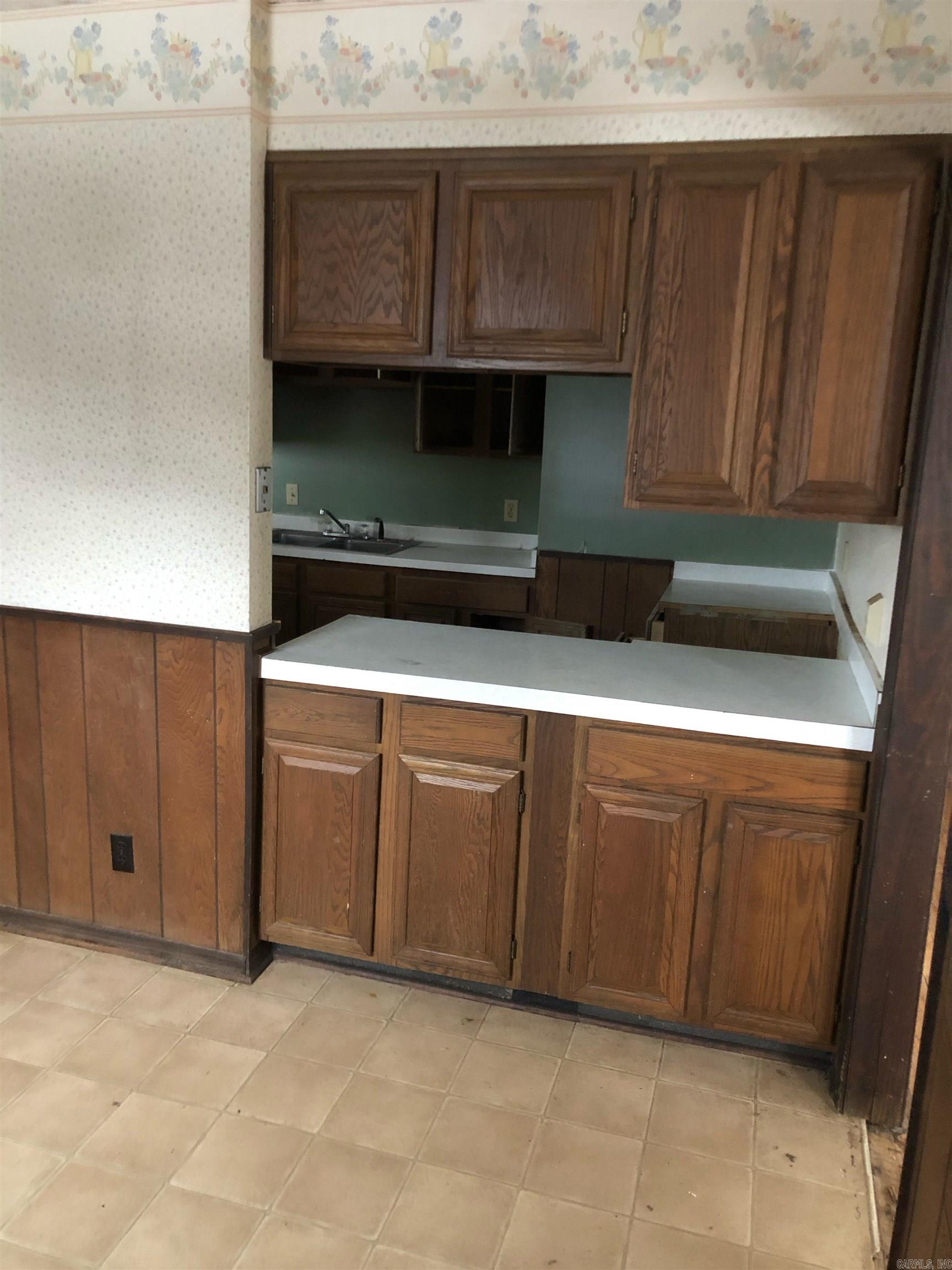 1006 Hickey Street Forrest City, AR 72335