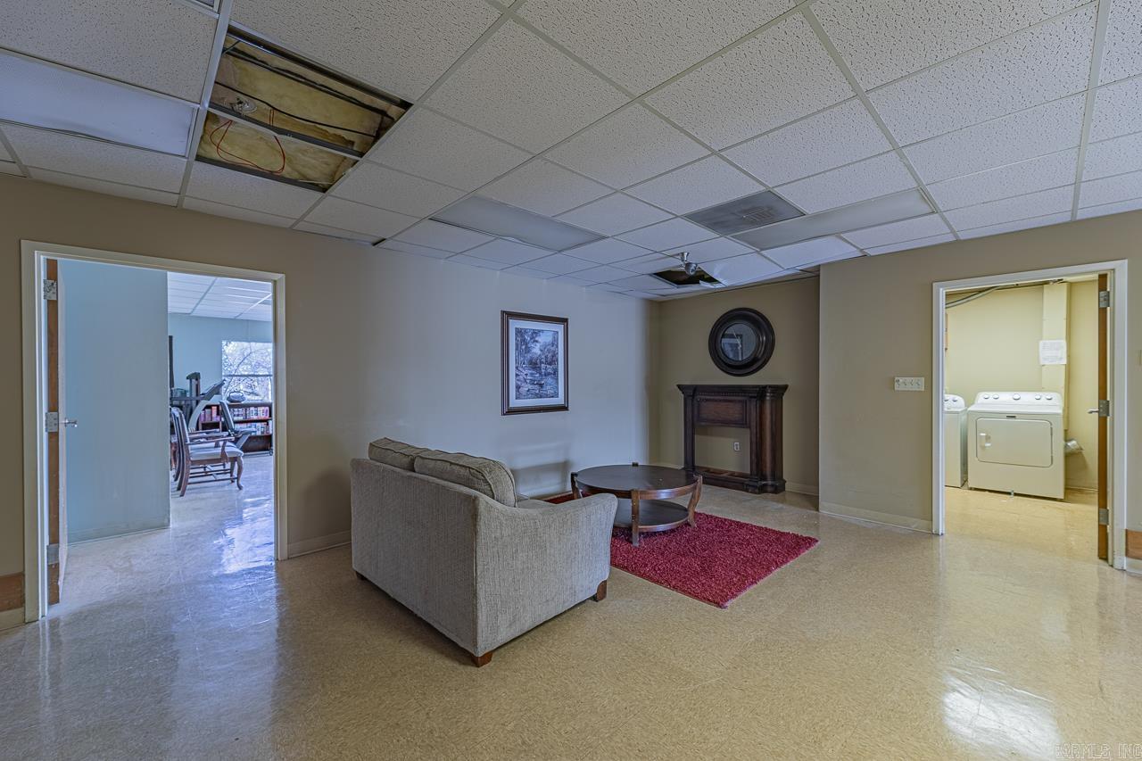 105 S College St  Searcy, AR