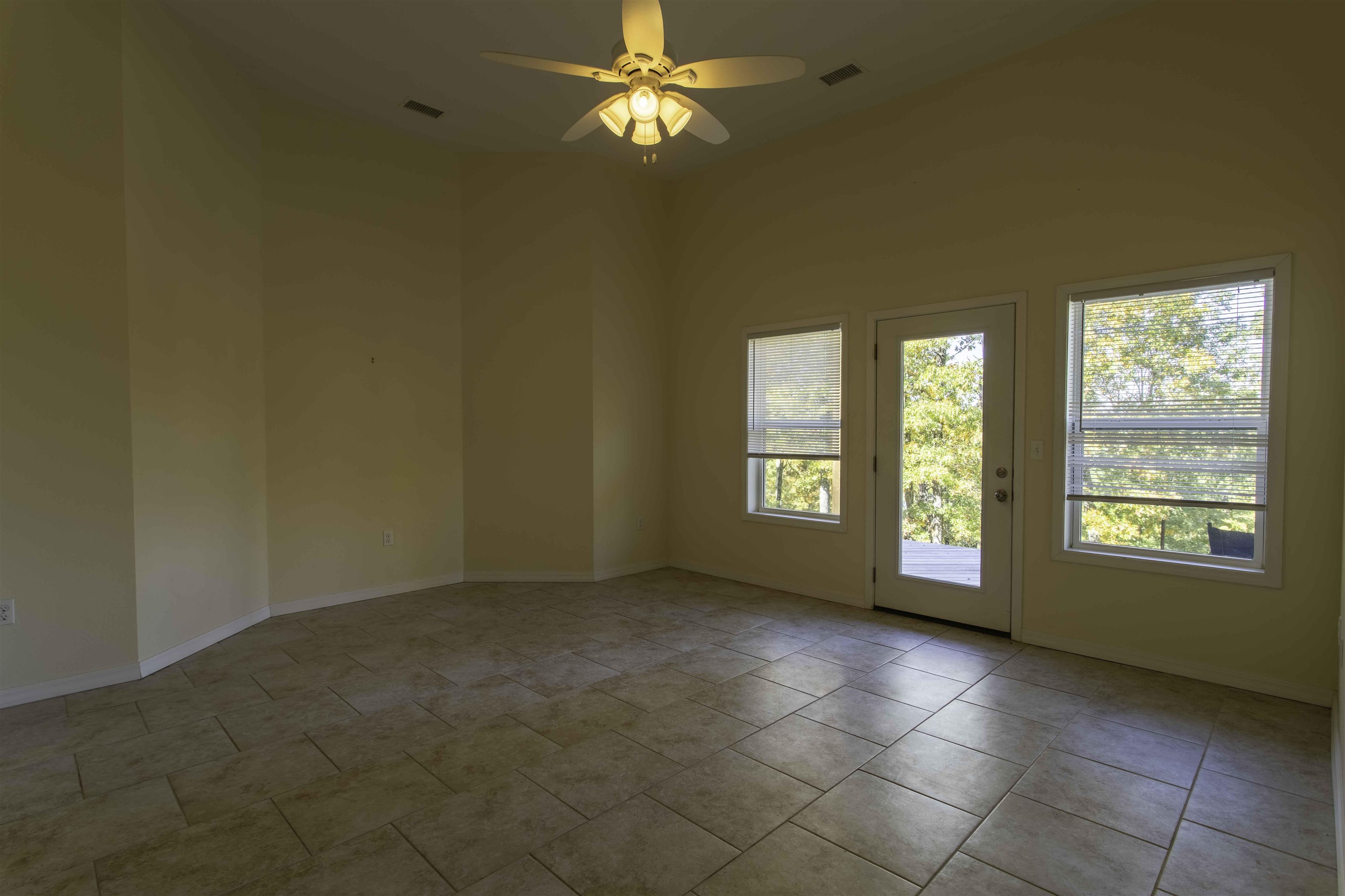 1213 View Park Circle Horseshoe Bend, AR 72512