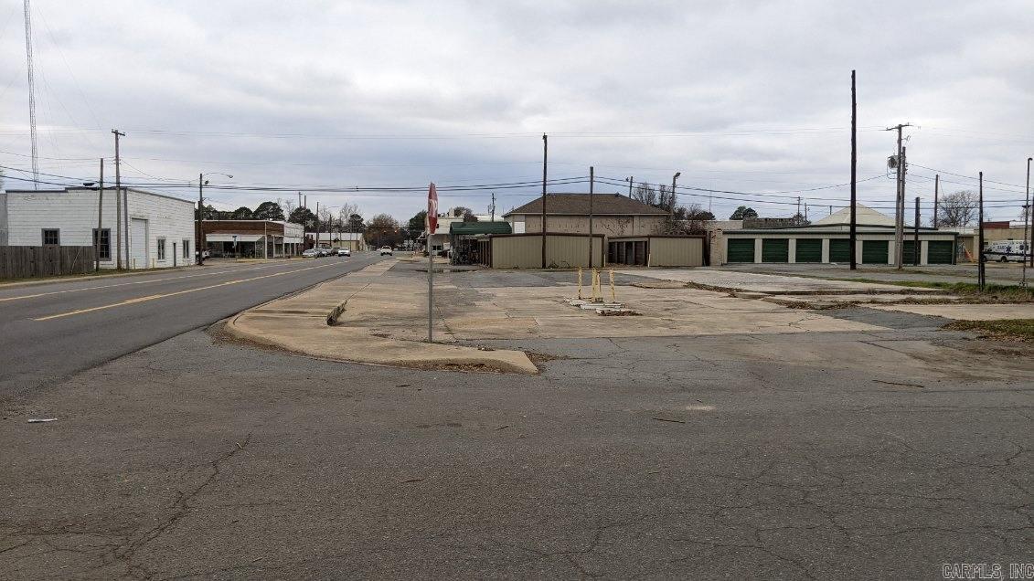 221 E Fordyce St  England, AR
