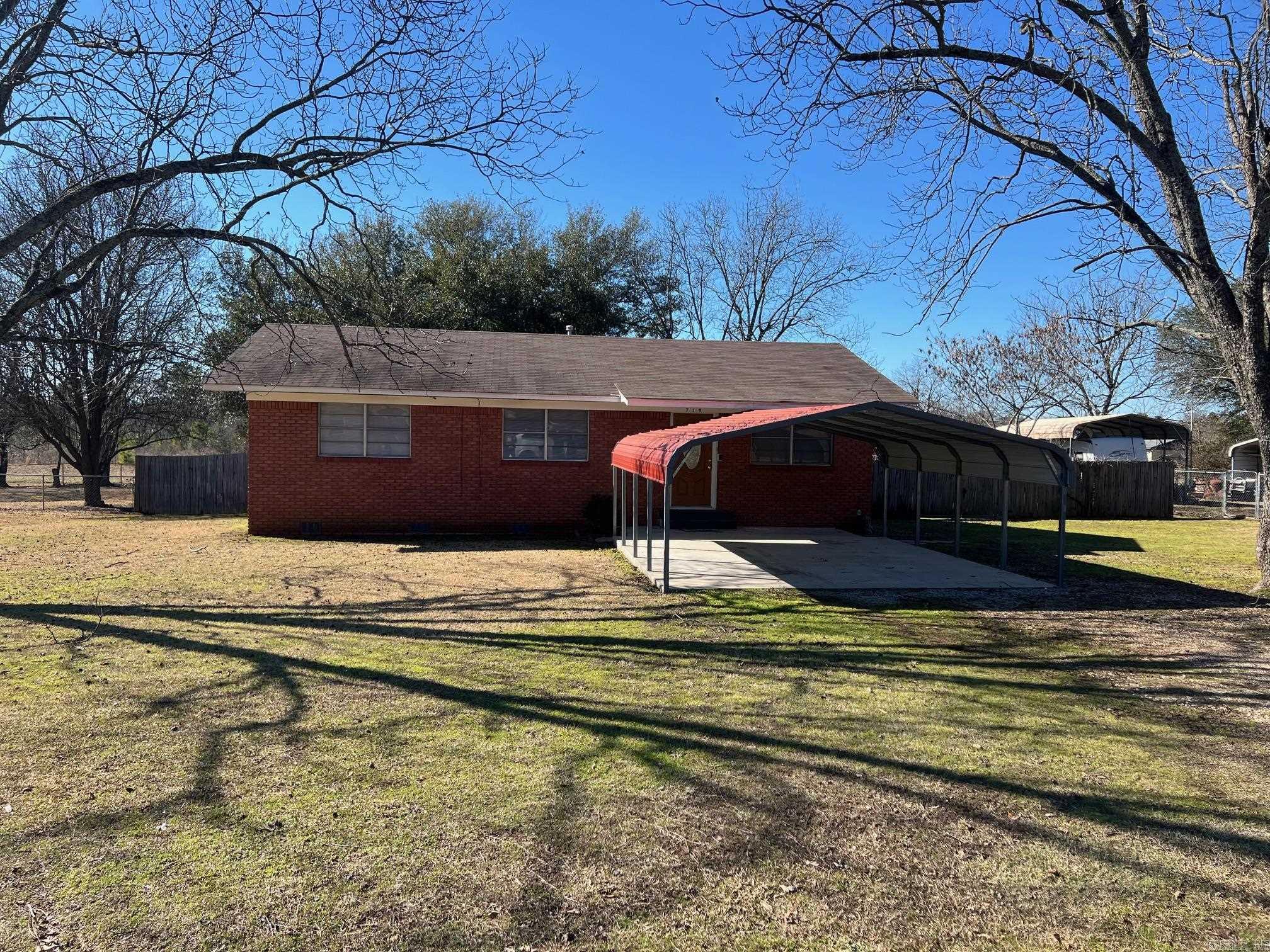 719 Meadows Road