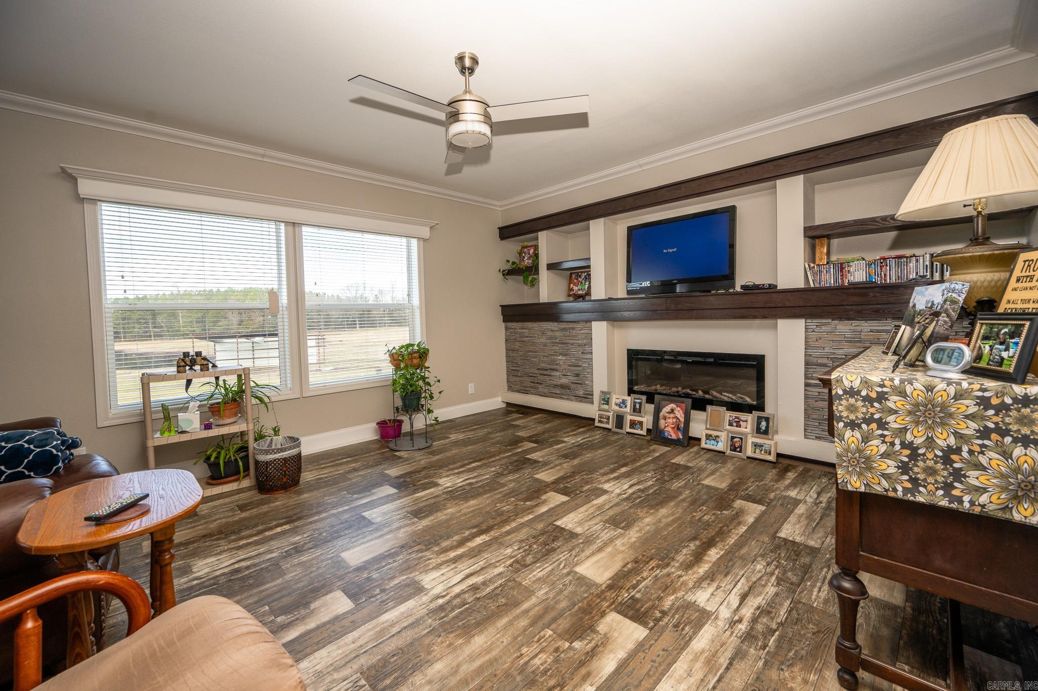 152  Martin Lane  Cove, AR