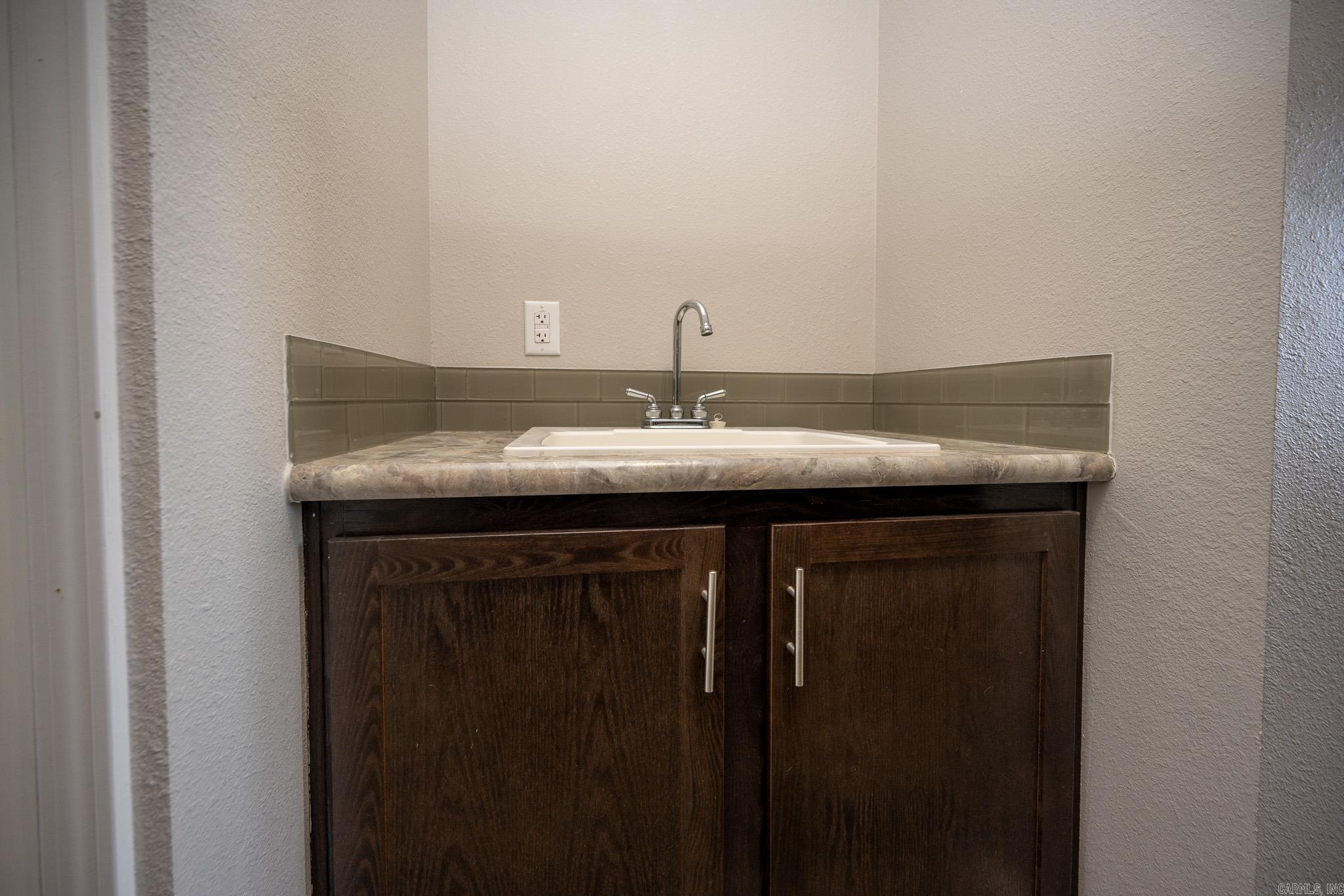 152  Martin Lane  Cove, AR