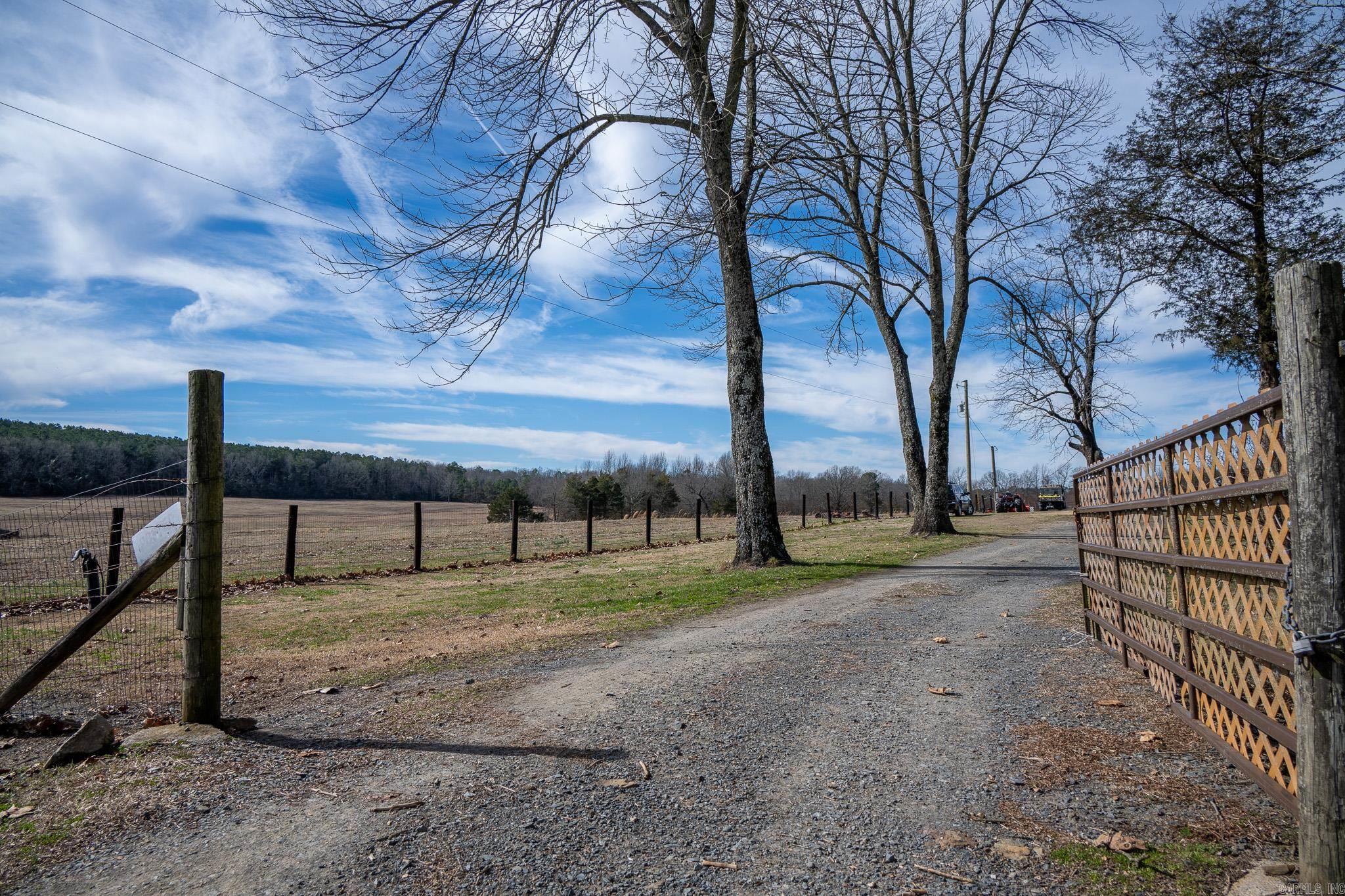 152  Martin Lane  Cove, AR