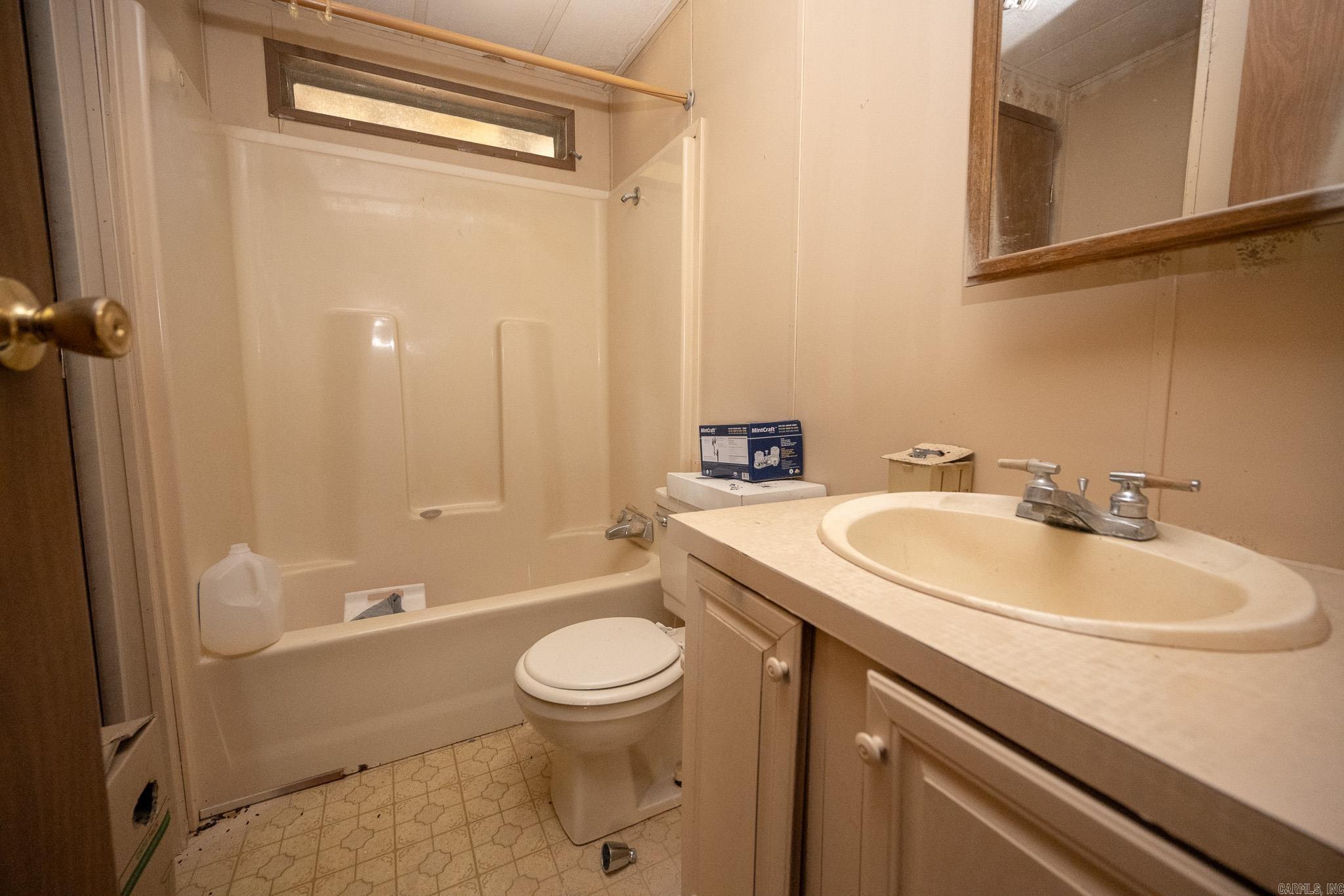 152  Martin Lane  Cove, AR