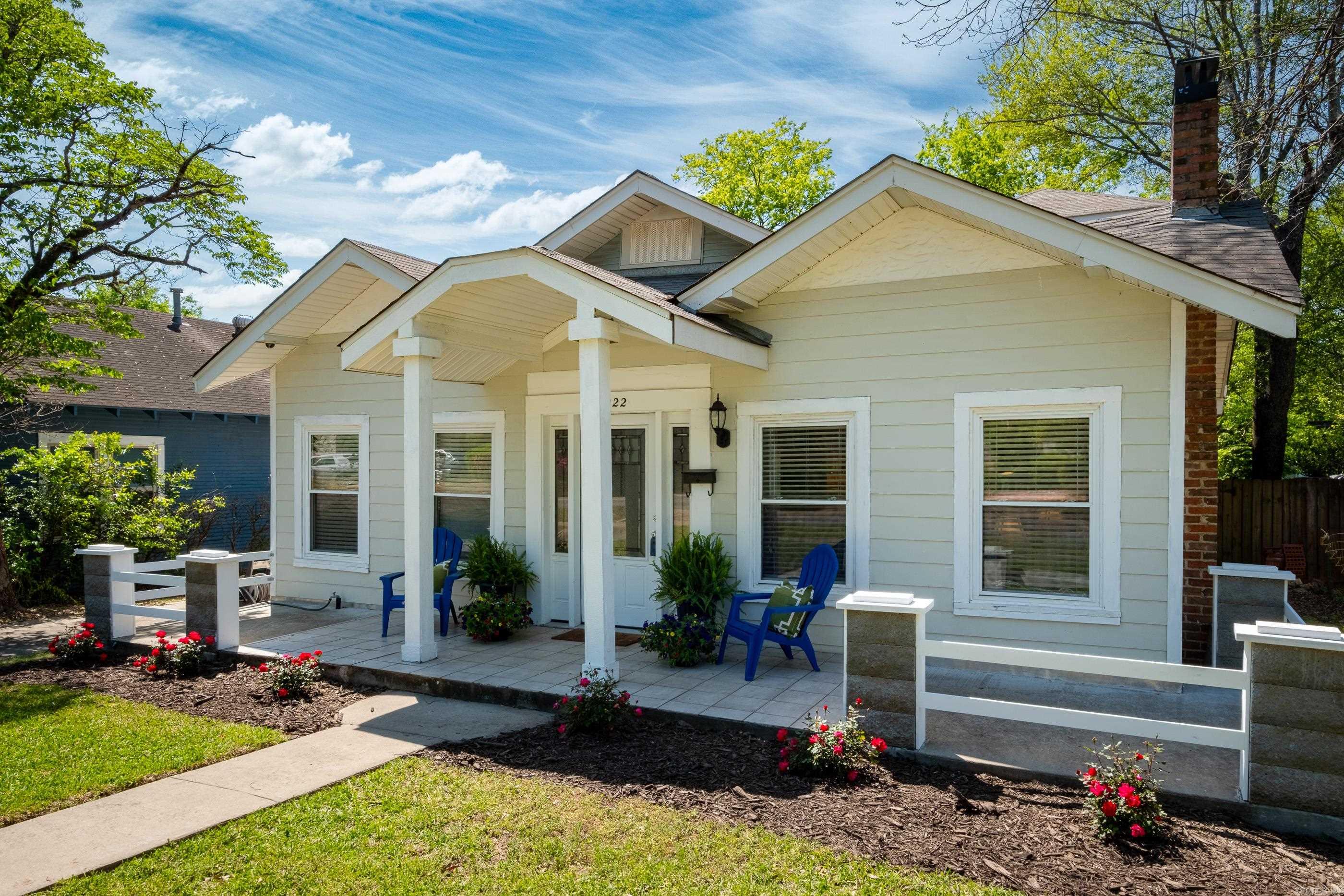 2222 N University  Little Rock, AR