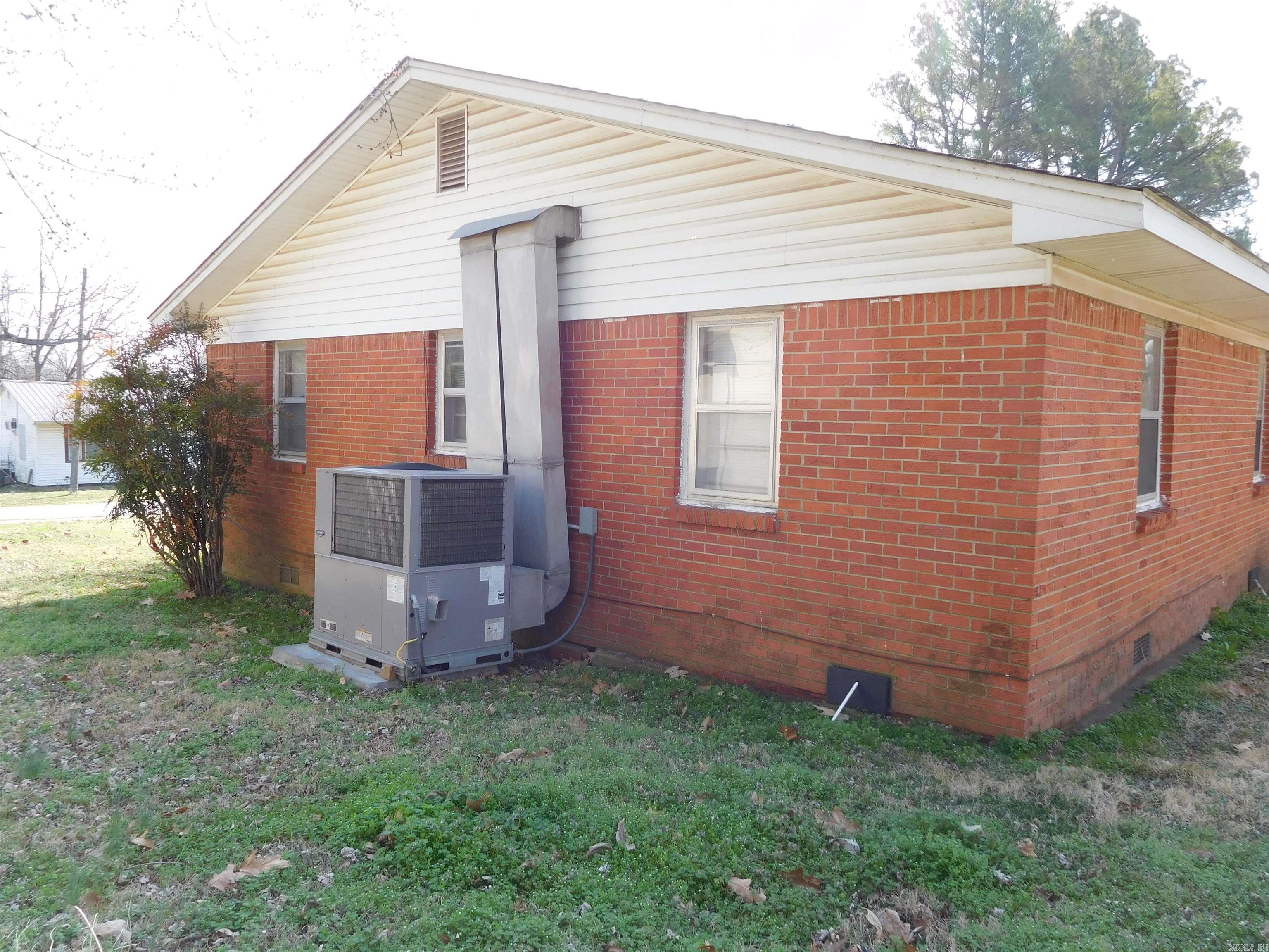 620 S Greenville Rector, AR 72461-0620