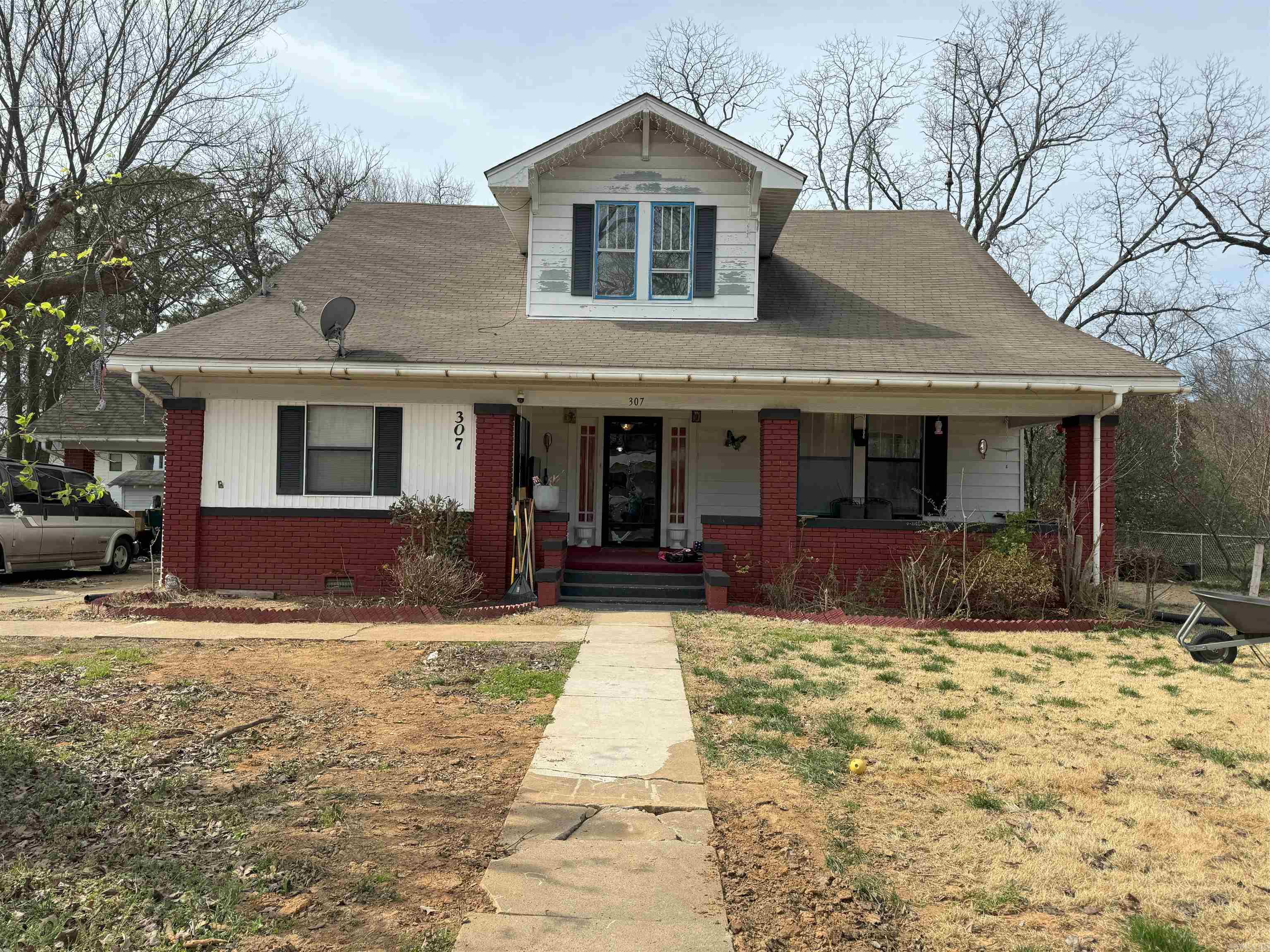 199,900 Home, 307 N. Griffin For Sale in Morrilton AR 72110 NarkHomes