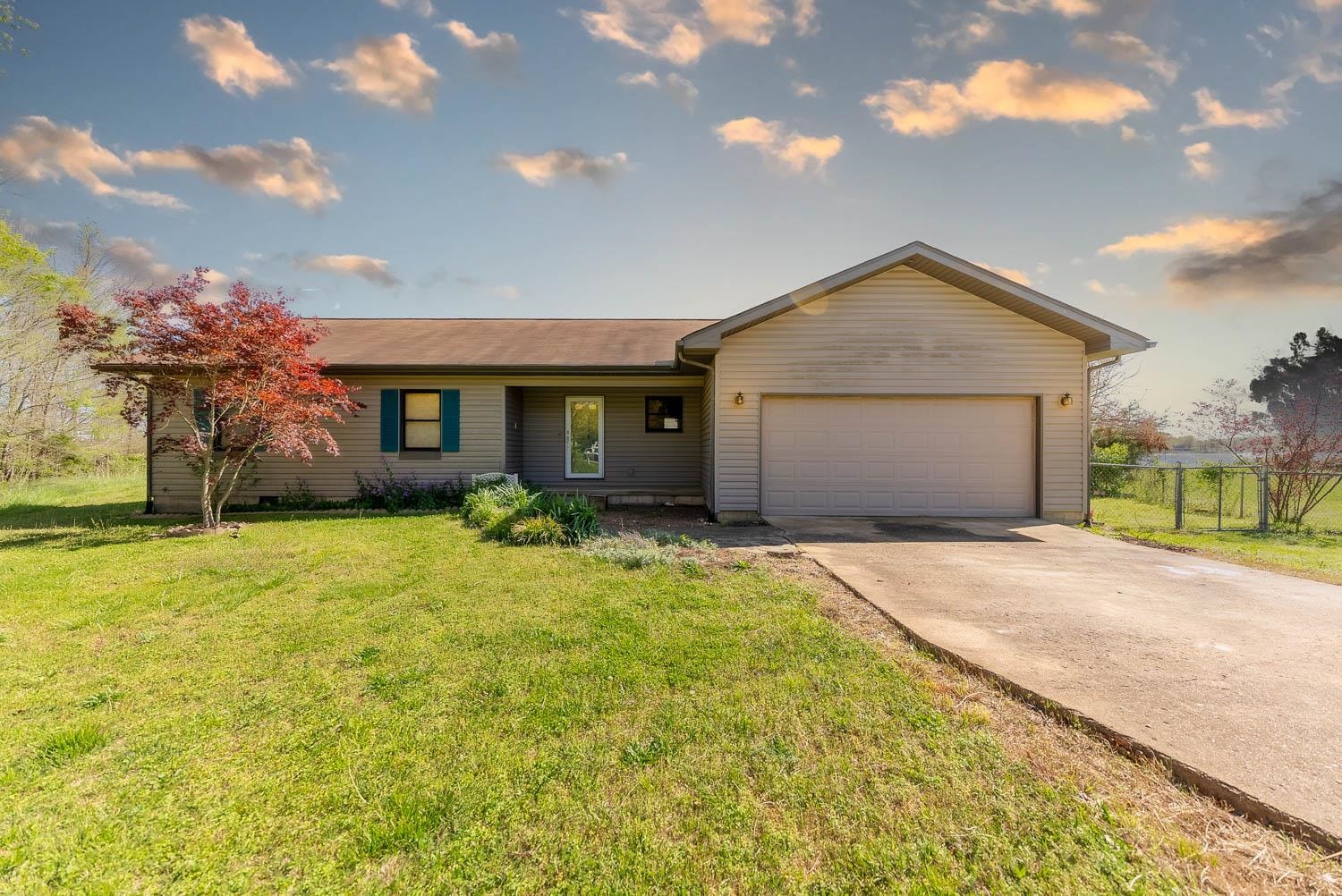 1811  Friendly Point  Horseshoe Bend, AR