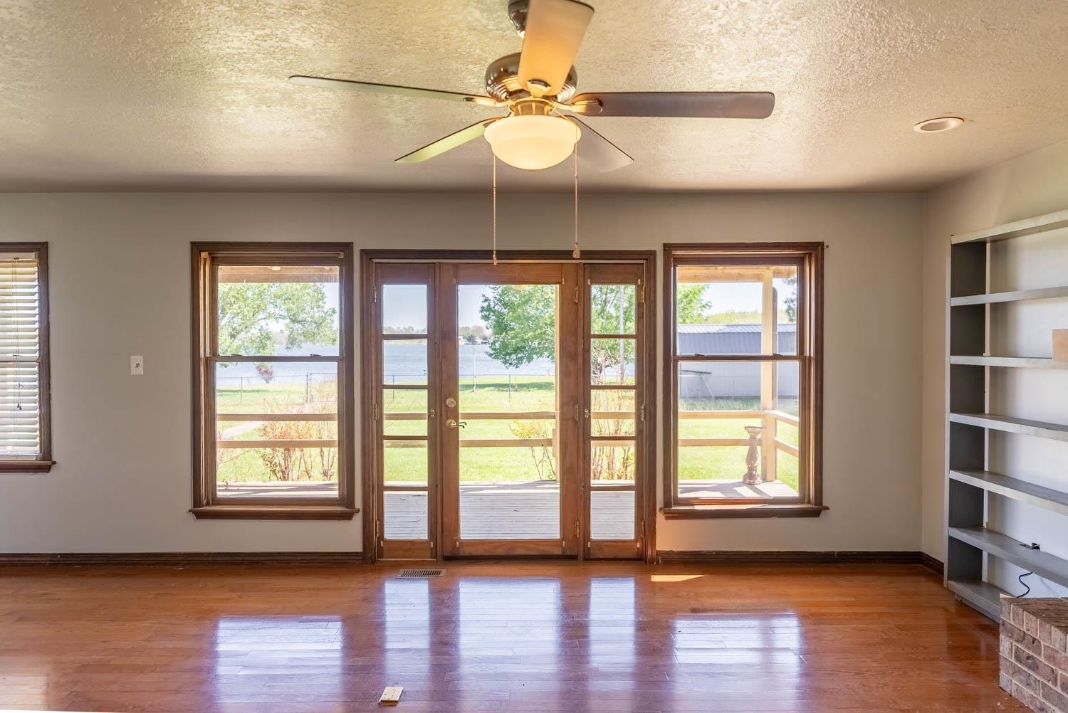 1811  Friendly Point  Horseshoe Bend, AR