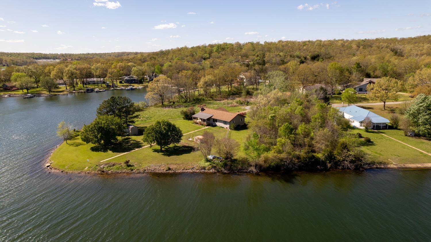 1811  Friendly Point  Horseshoe Bend, AR