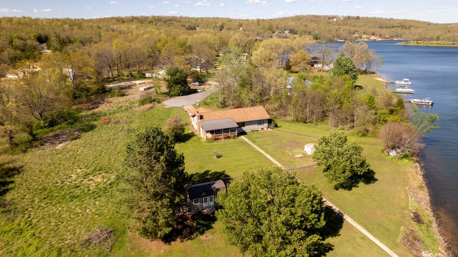 1811  Friendly Point  Horseshoe Bend, AR