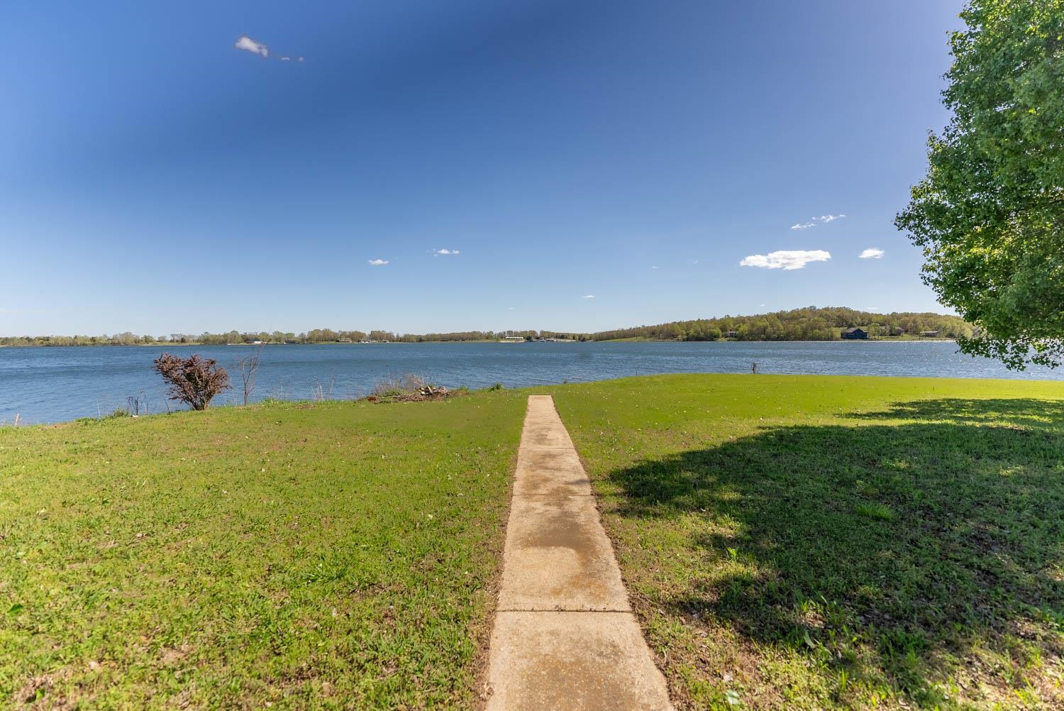 1811  Friendly Point  Horseshoe Bend, AR