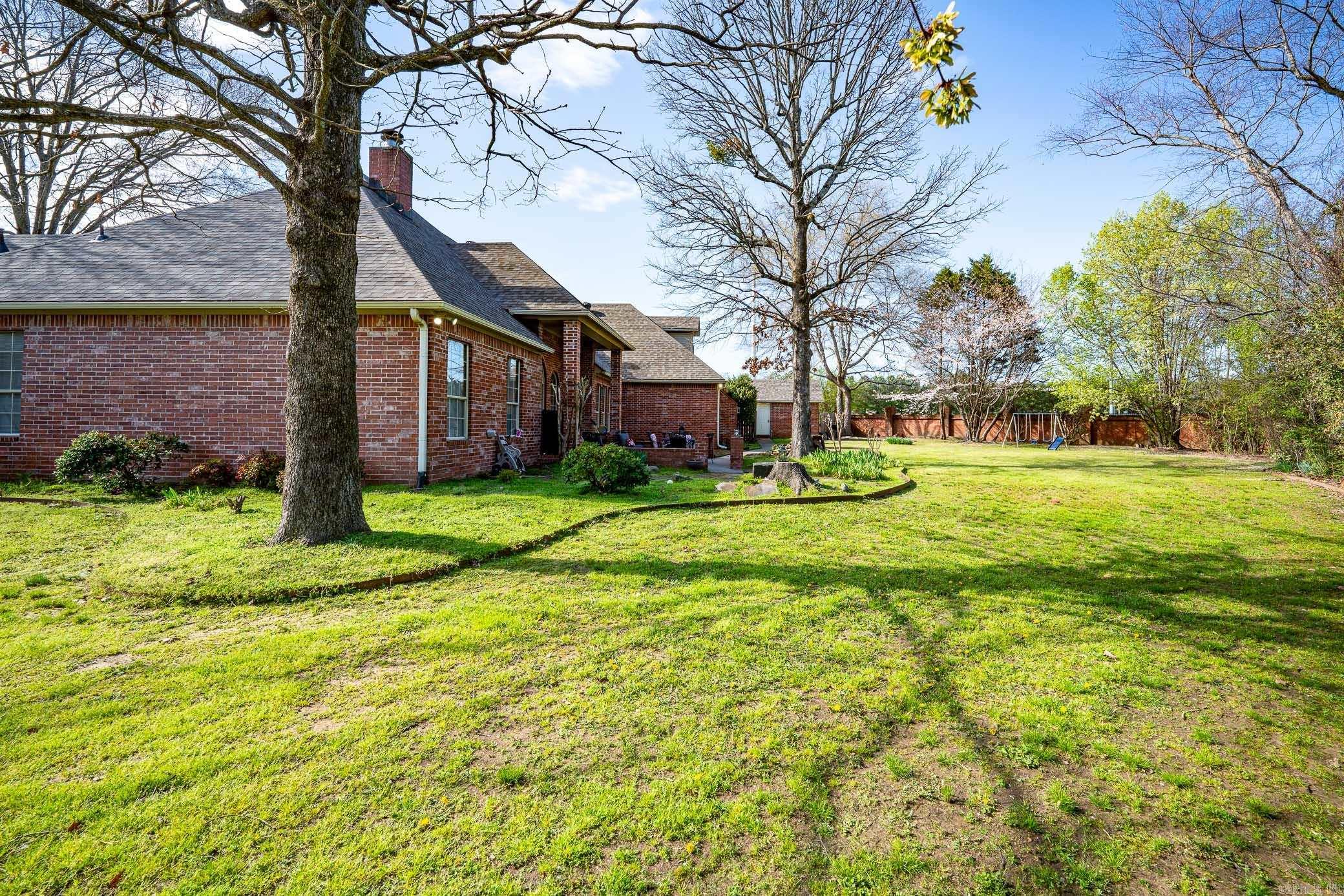 1960  Royal Dr  Conway, AR