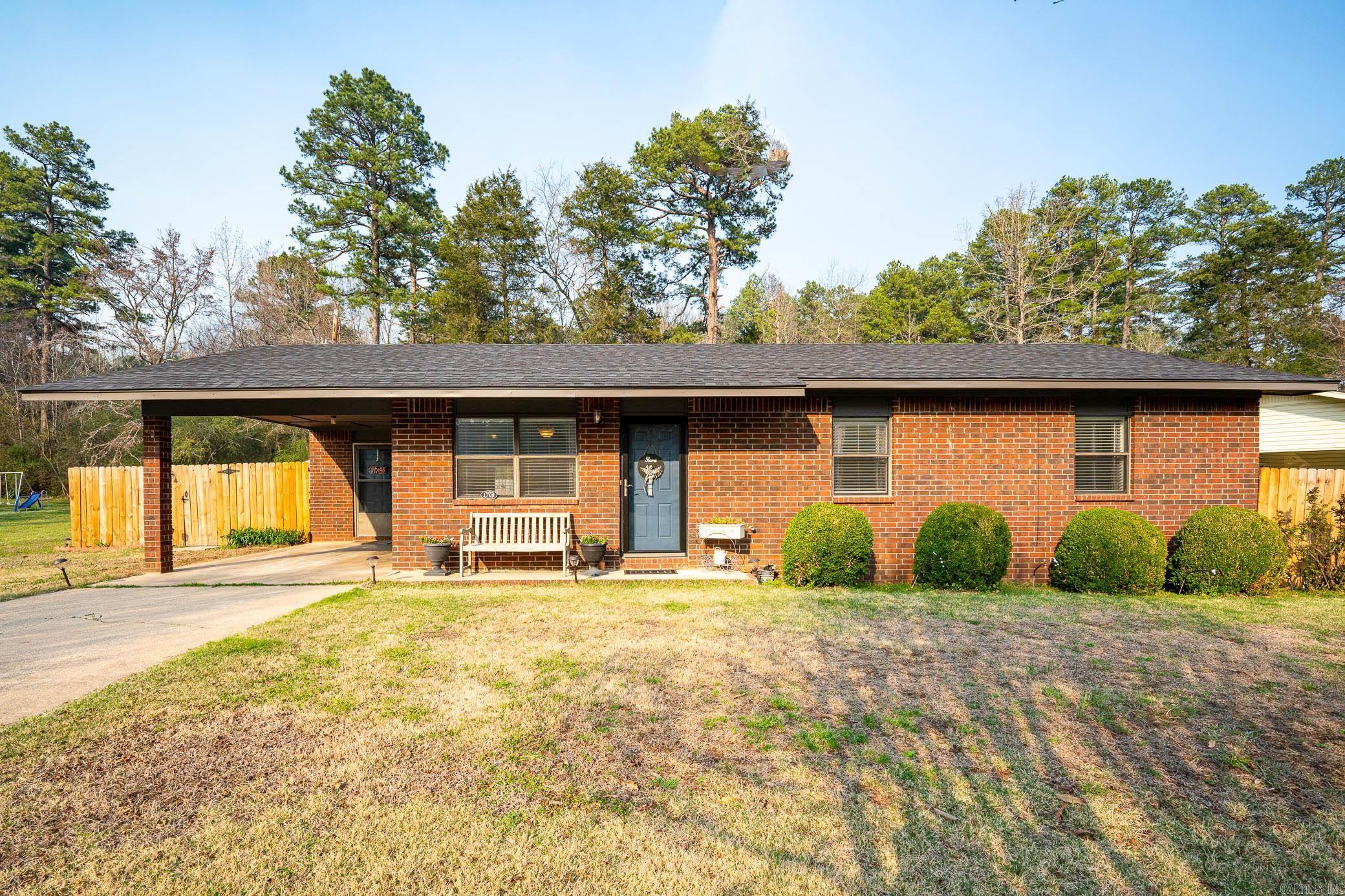 1708 Westgate Drive, Perryville, AR 72126