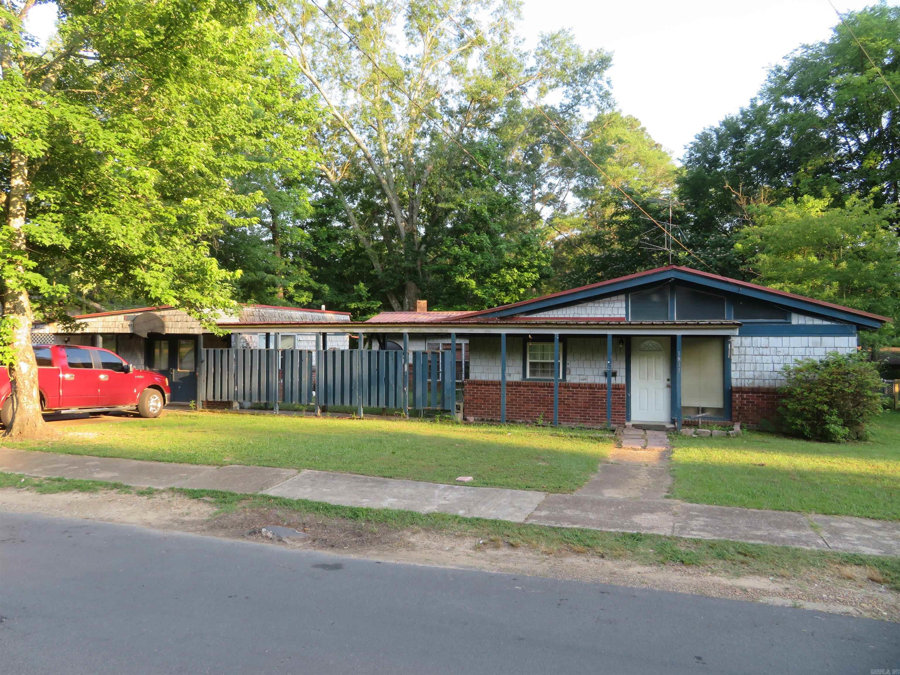 1811  Sylvia  Arkadelphia, AR