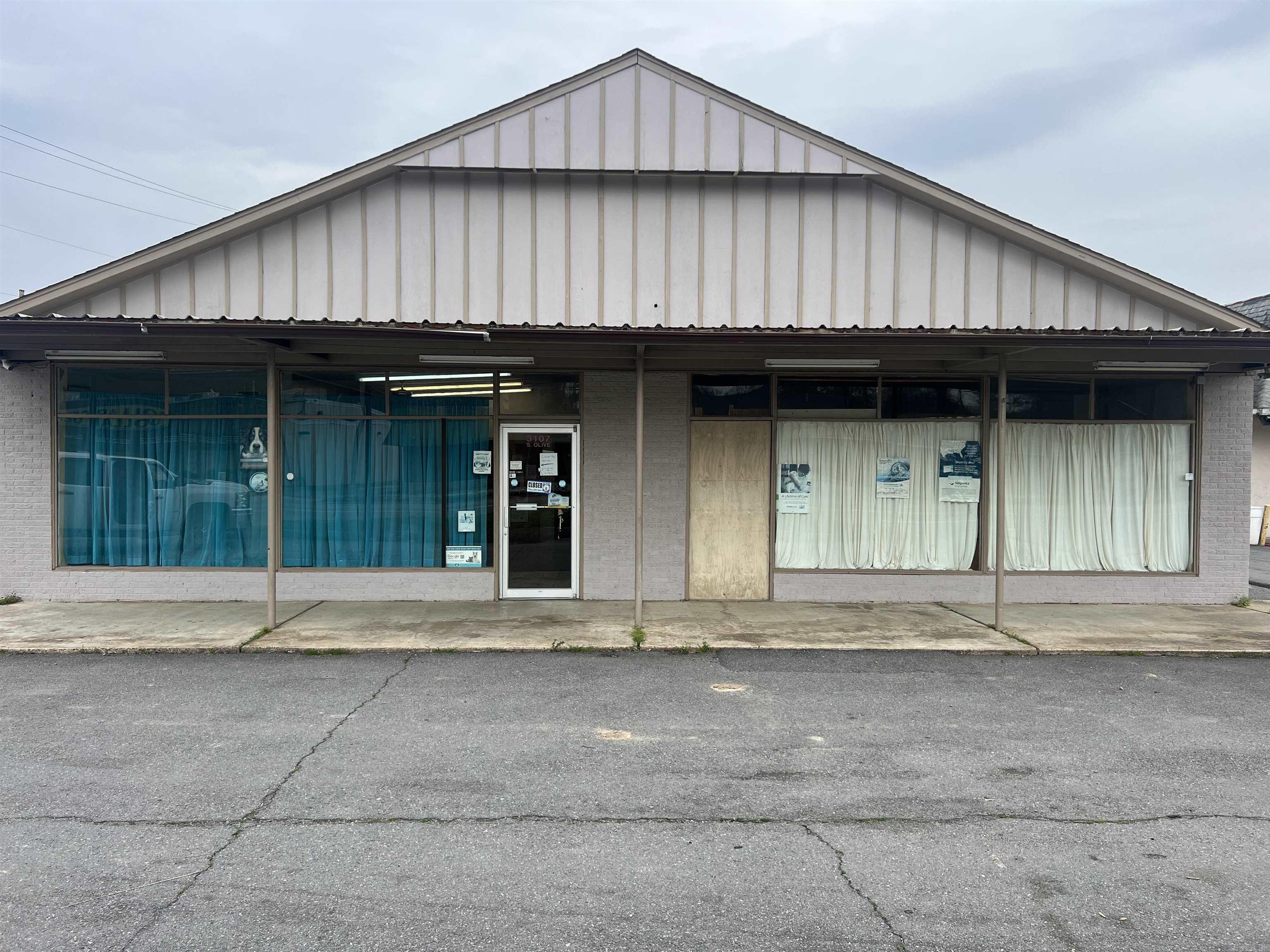 3701 S Olive Street  Pine Bluff, AR