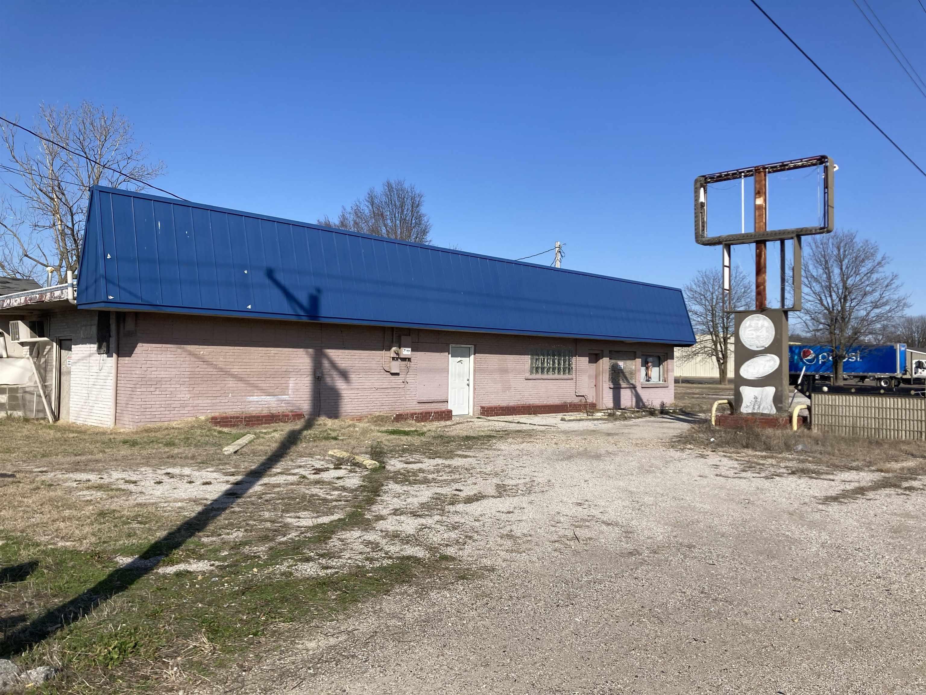 2005 E Kings Highway, Paragould, AR 72450