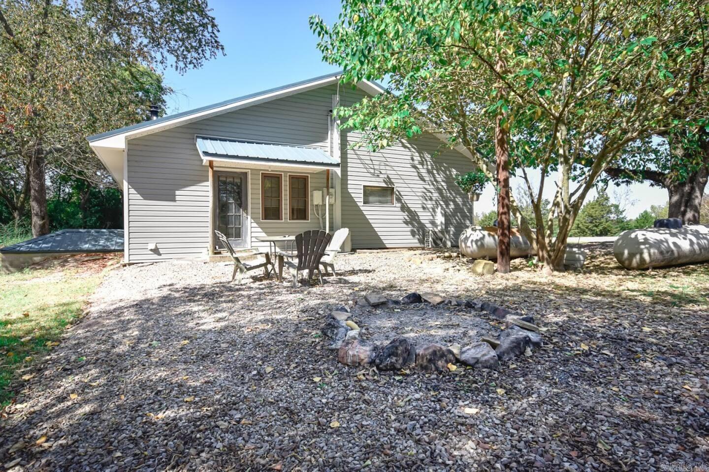 4574  Hwy 8 E  Mena, AR