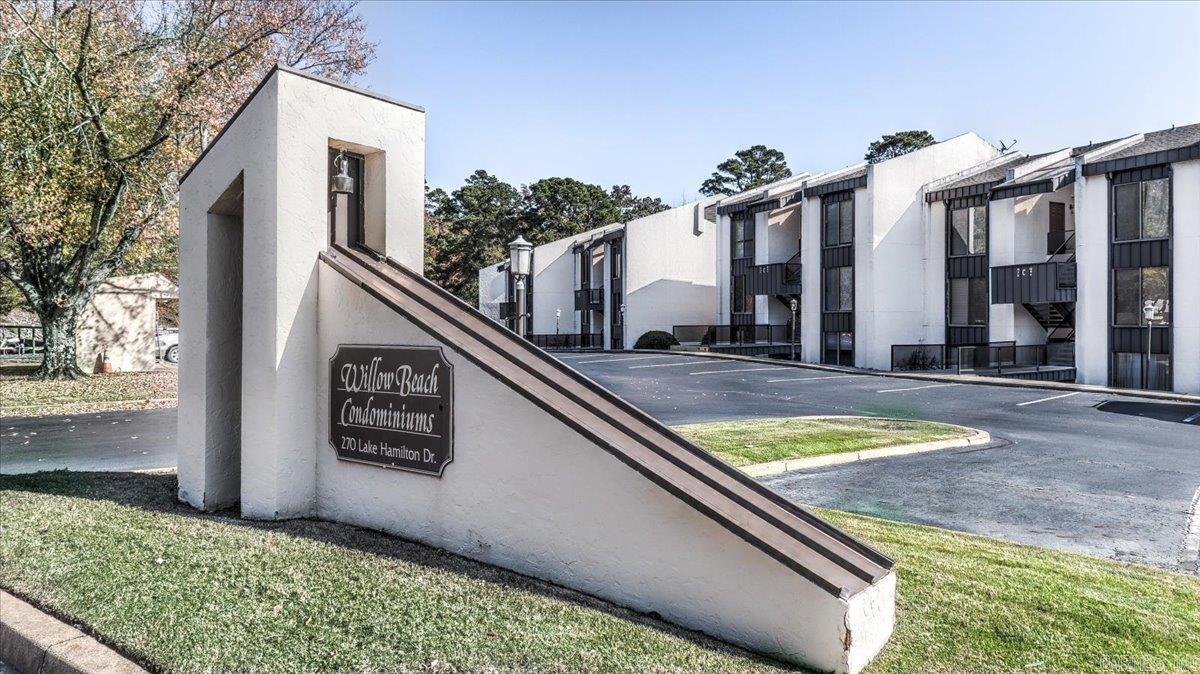 270  Lake Hamilton  Hot Springs, AR