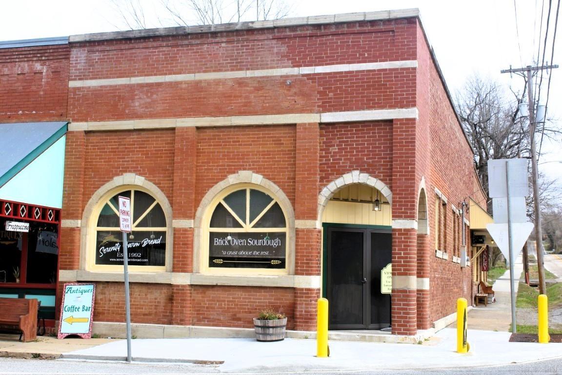 423  Main  Leslie, AR