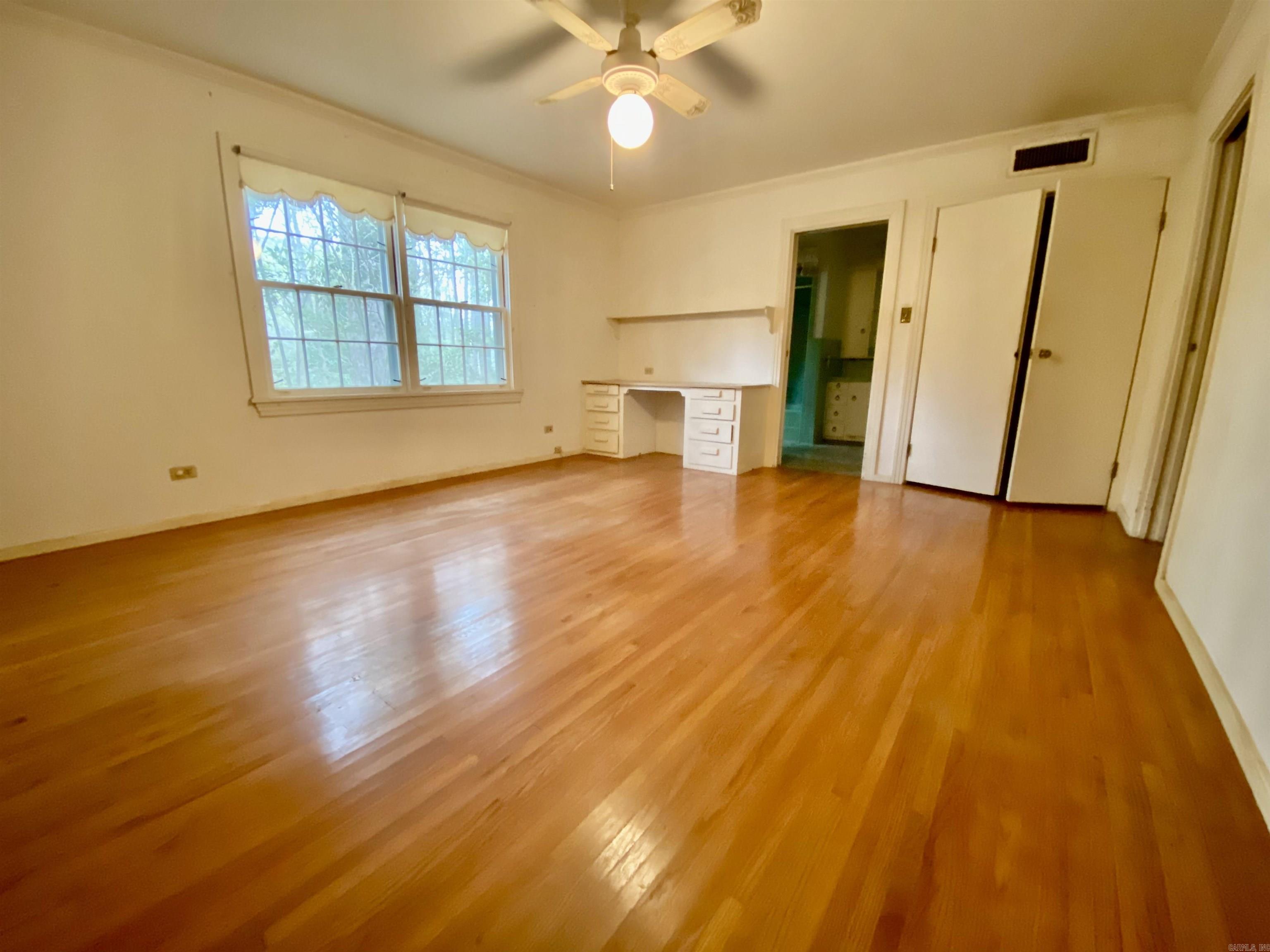 221  Elaine  Camden, AR