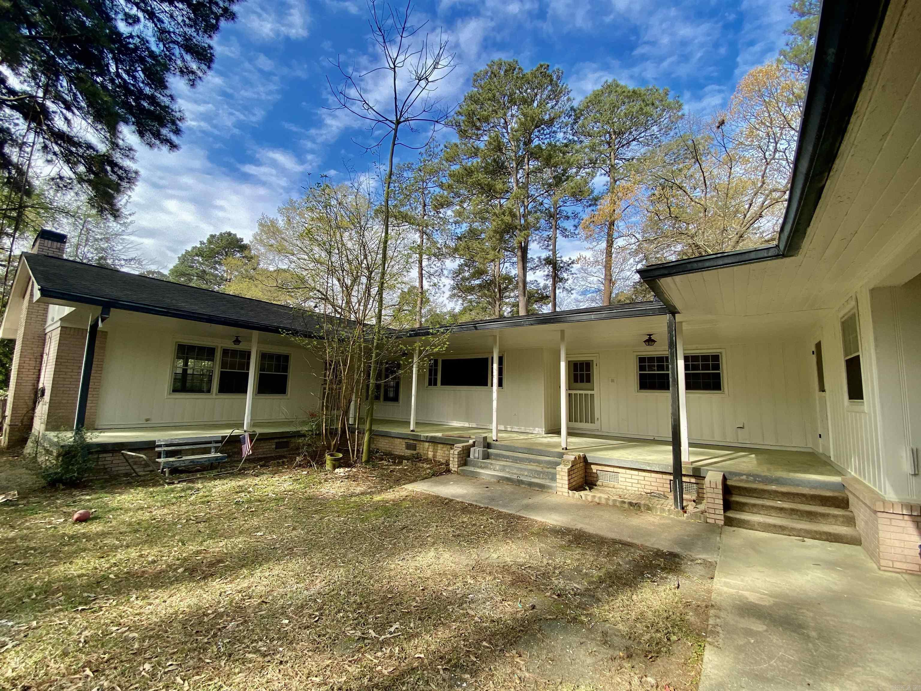 221  Elaine  Camden, AR
