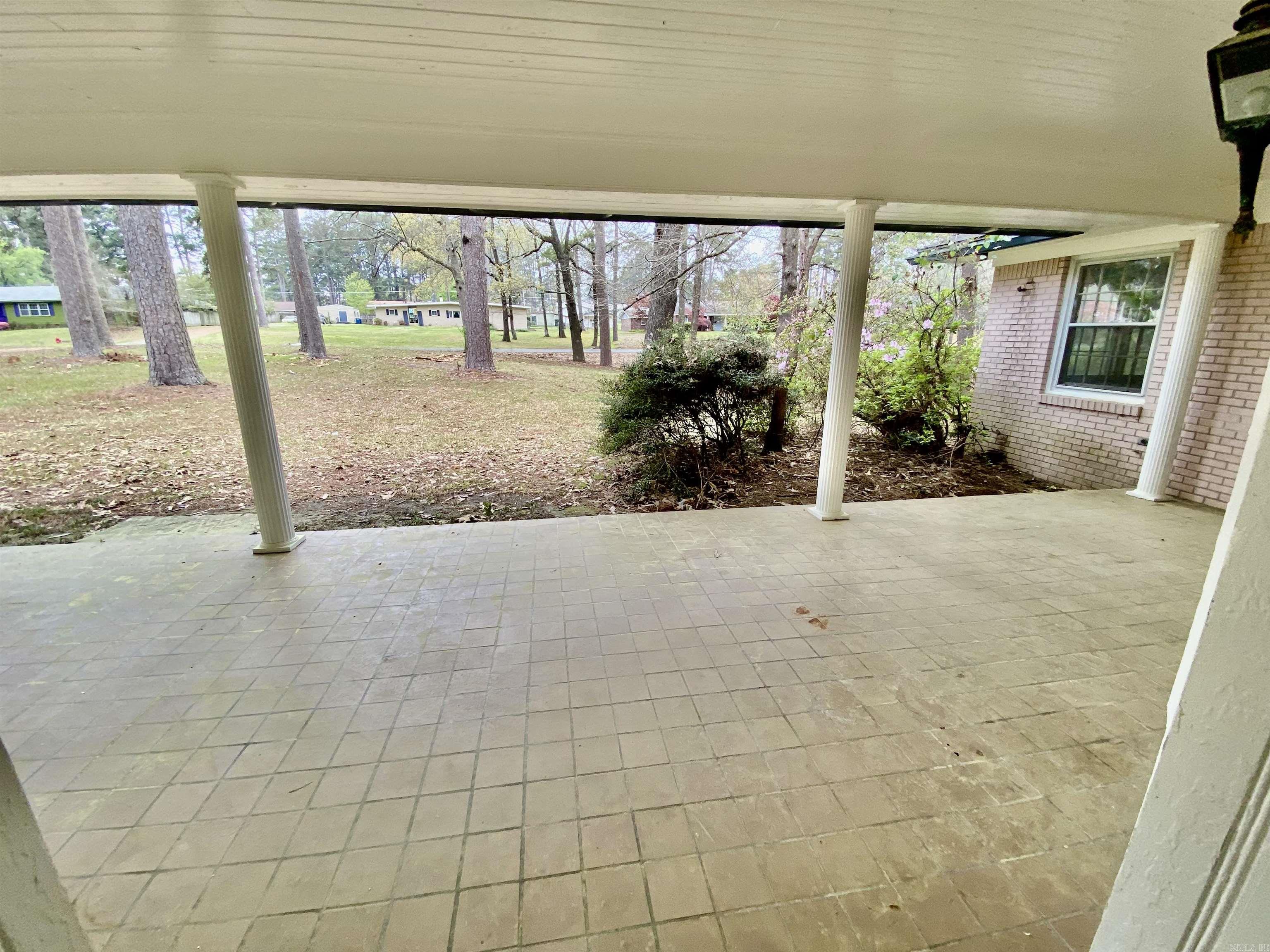 221  Elaine  Camden, AR