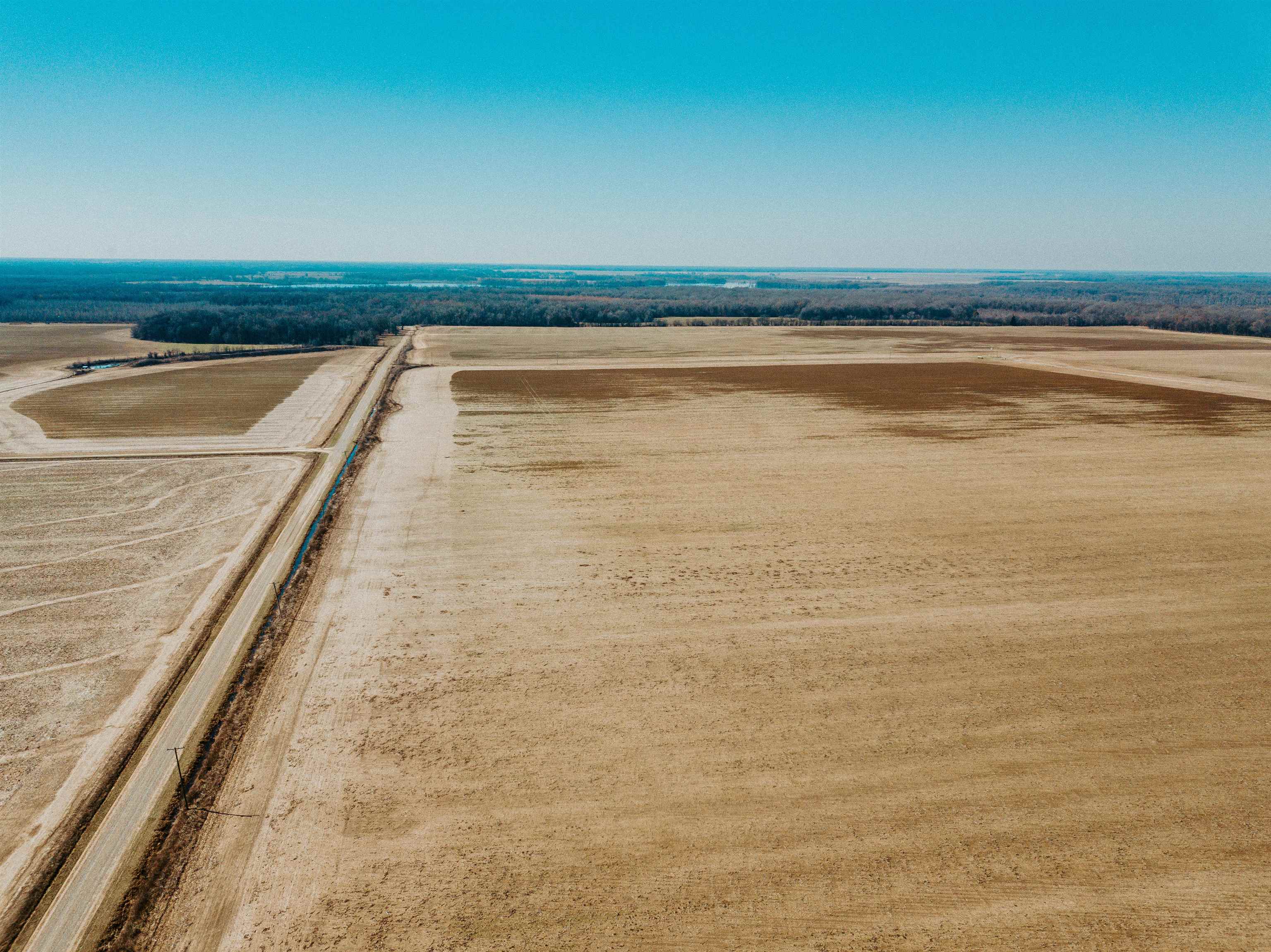 00  Bell Rd  Gillett, AR