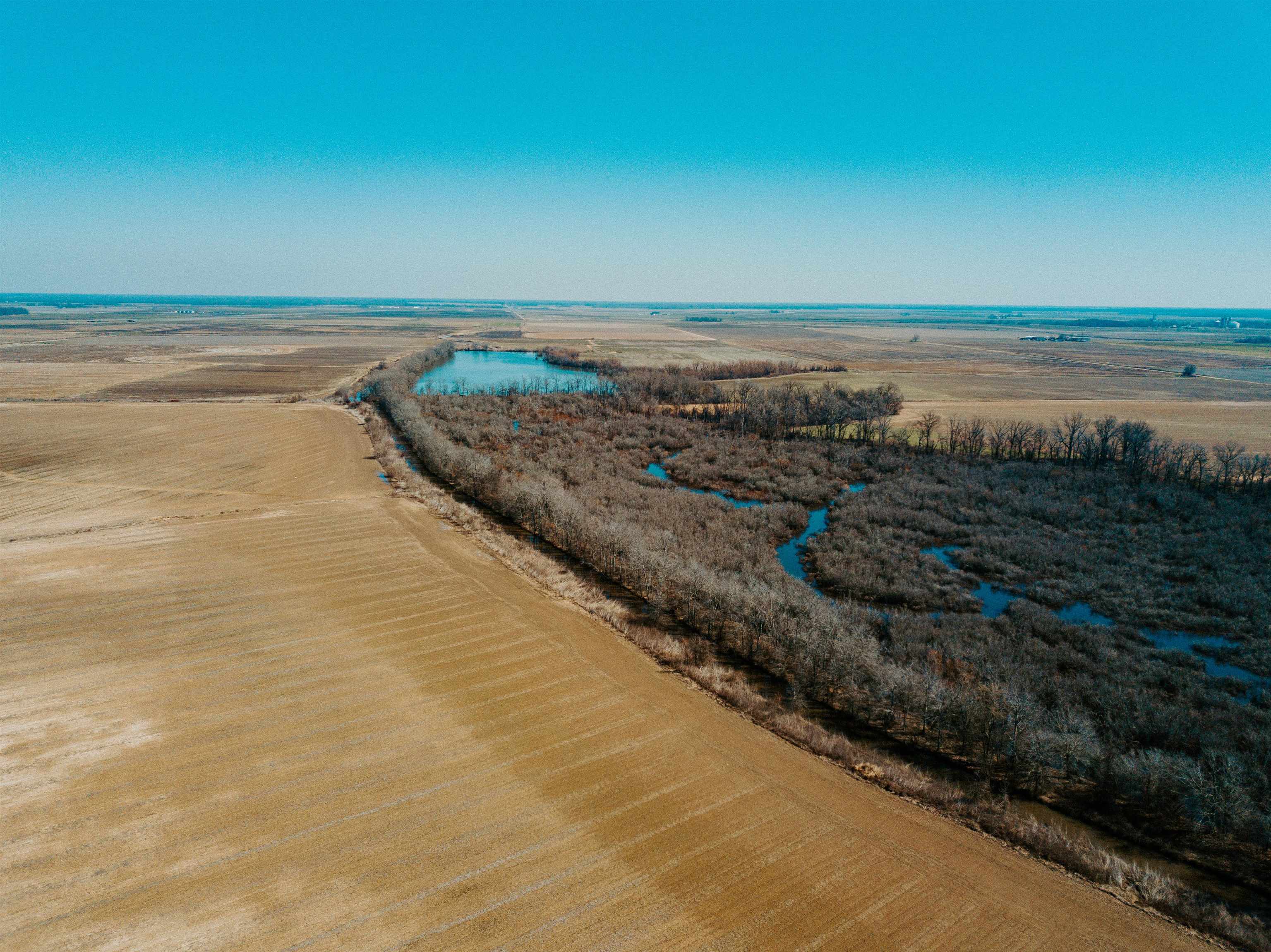 00  Bell Rd  Gillett, AR