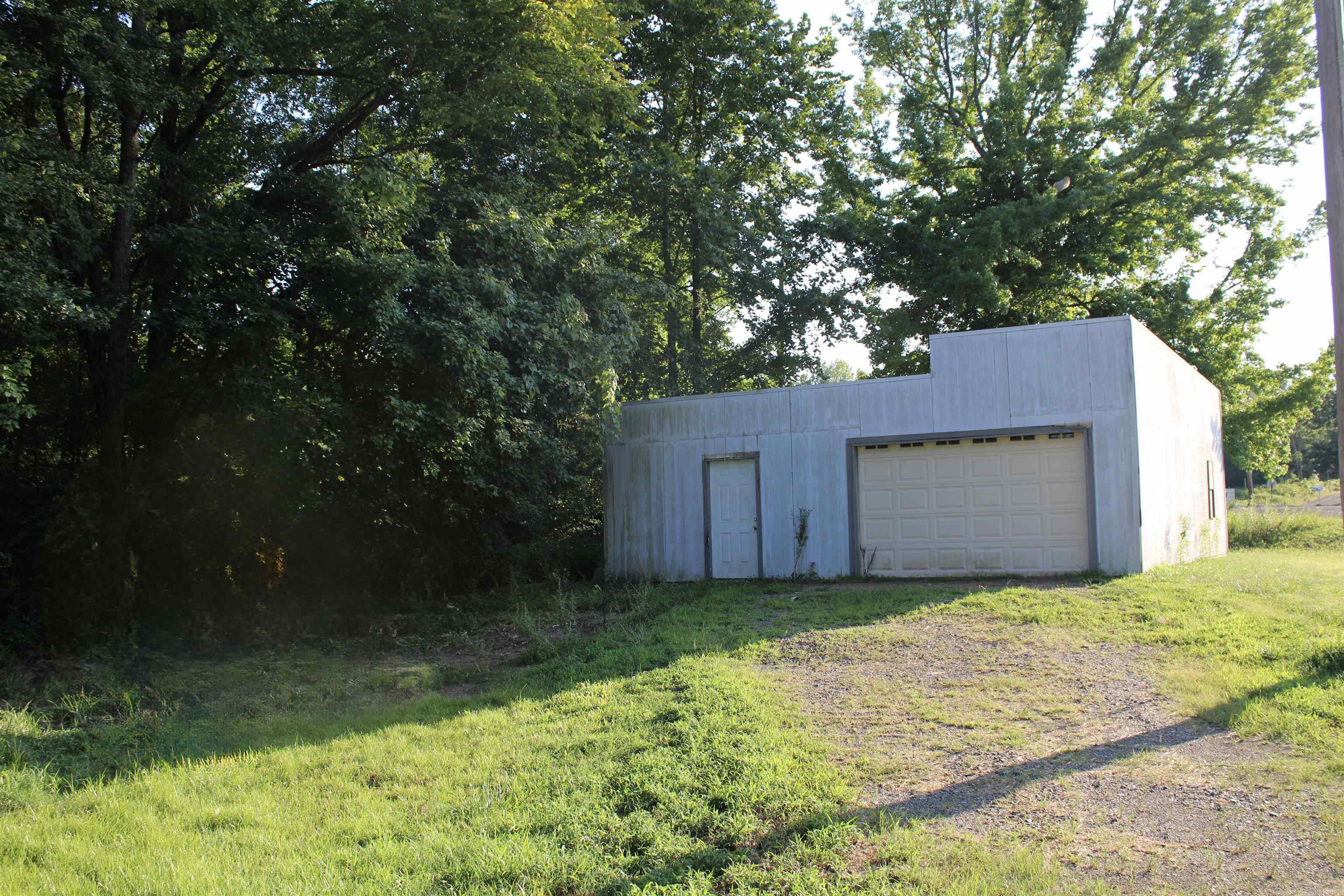 4217  HWY 71 S  Mena, AR