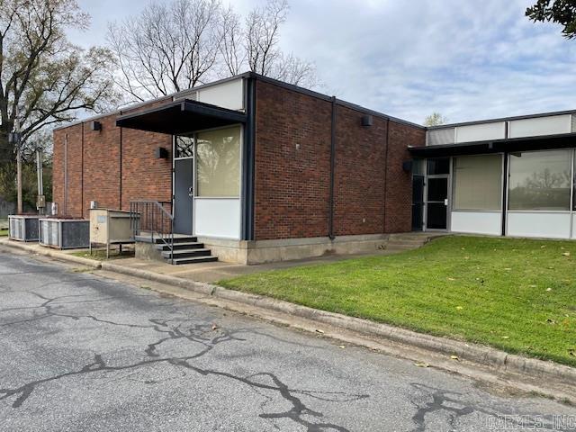 1204 S Main  Stuttgart, AR