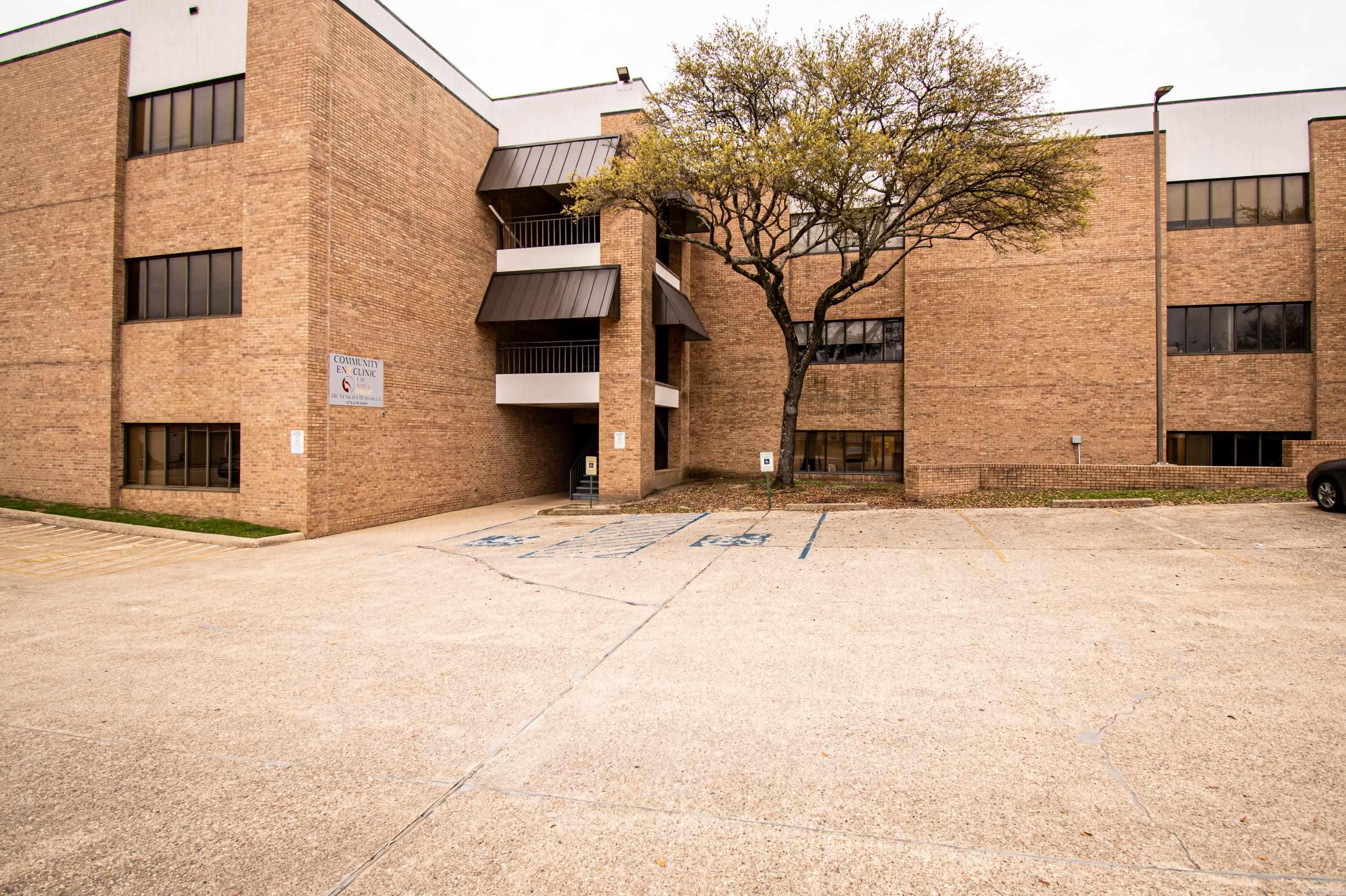 403 W Oak  El Dorado, AR