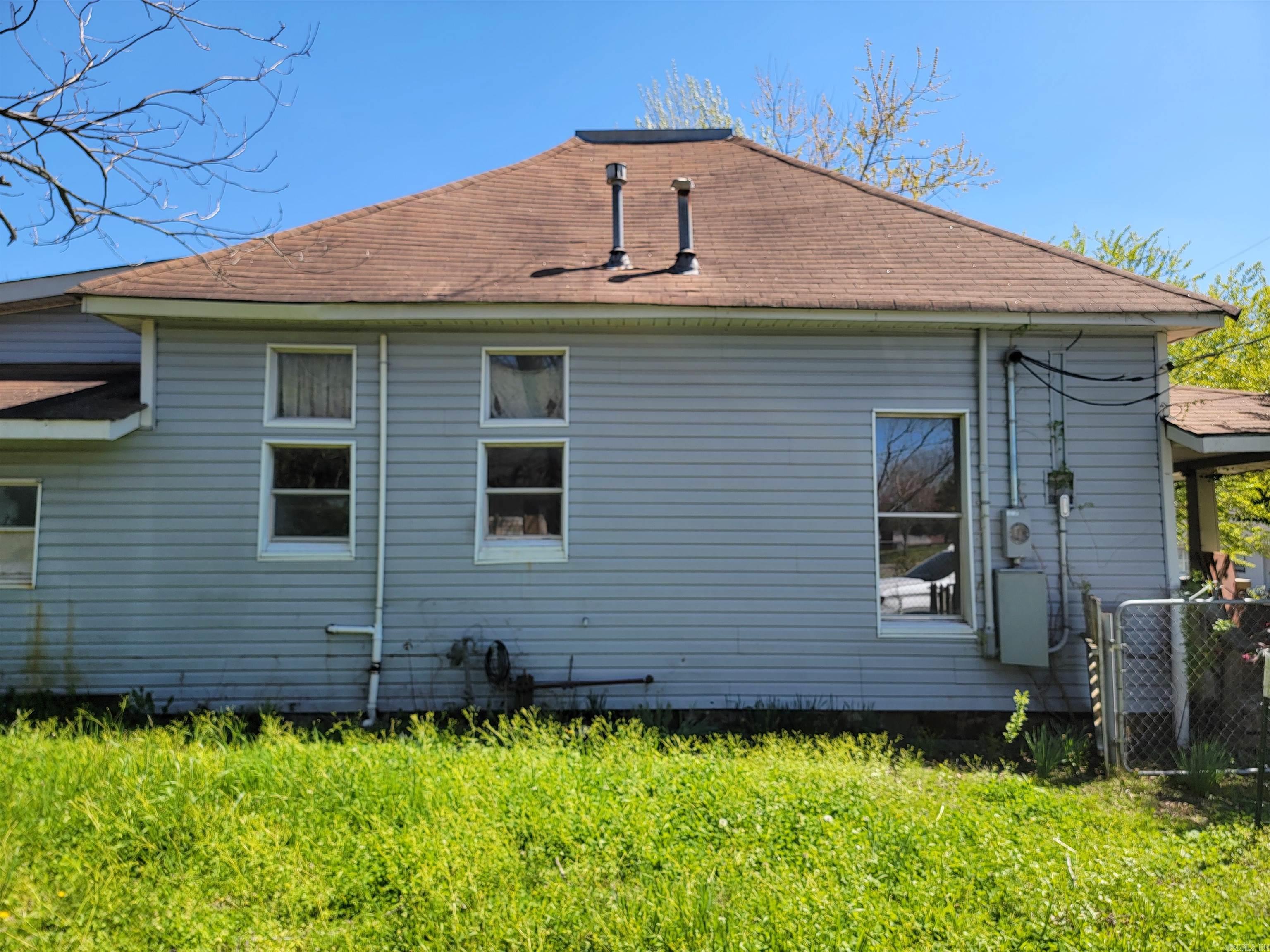 1501  Reeves Ave  Mena, AR