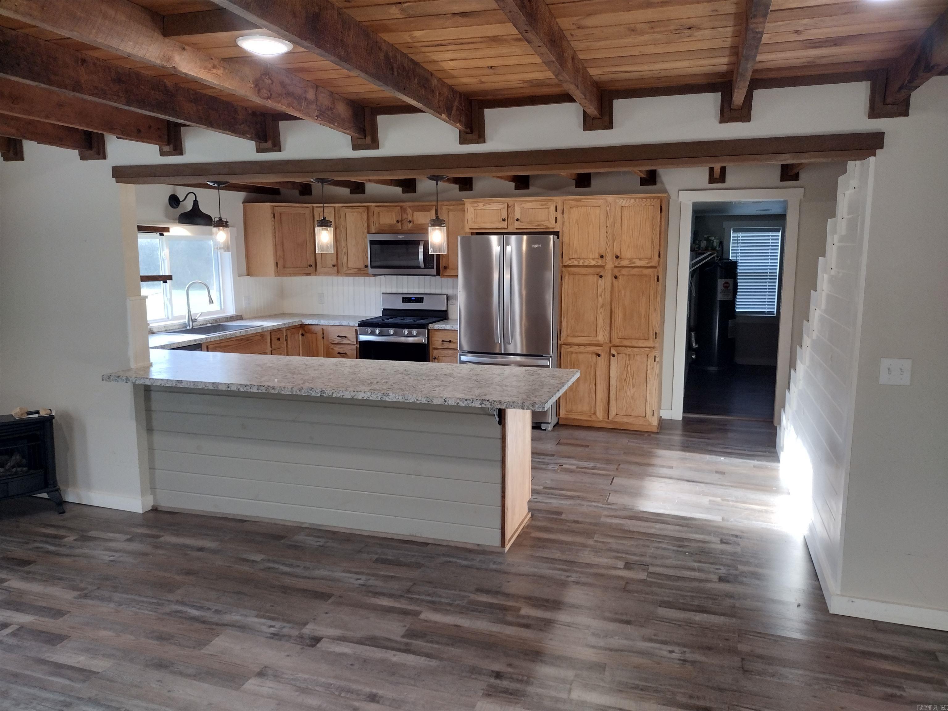 30121  HWy 263 N  Mountain View, AR