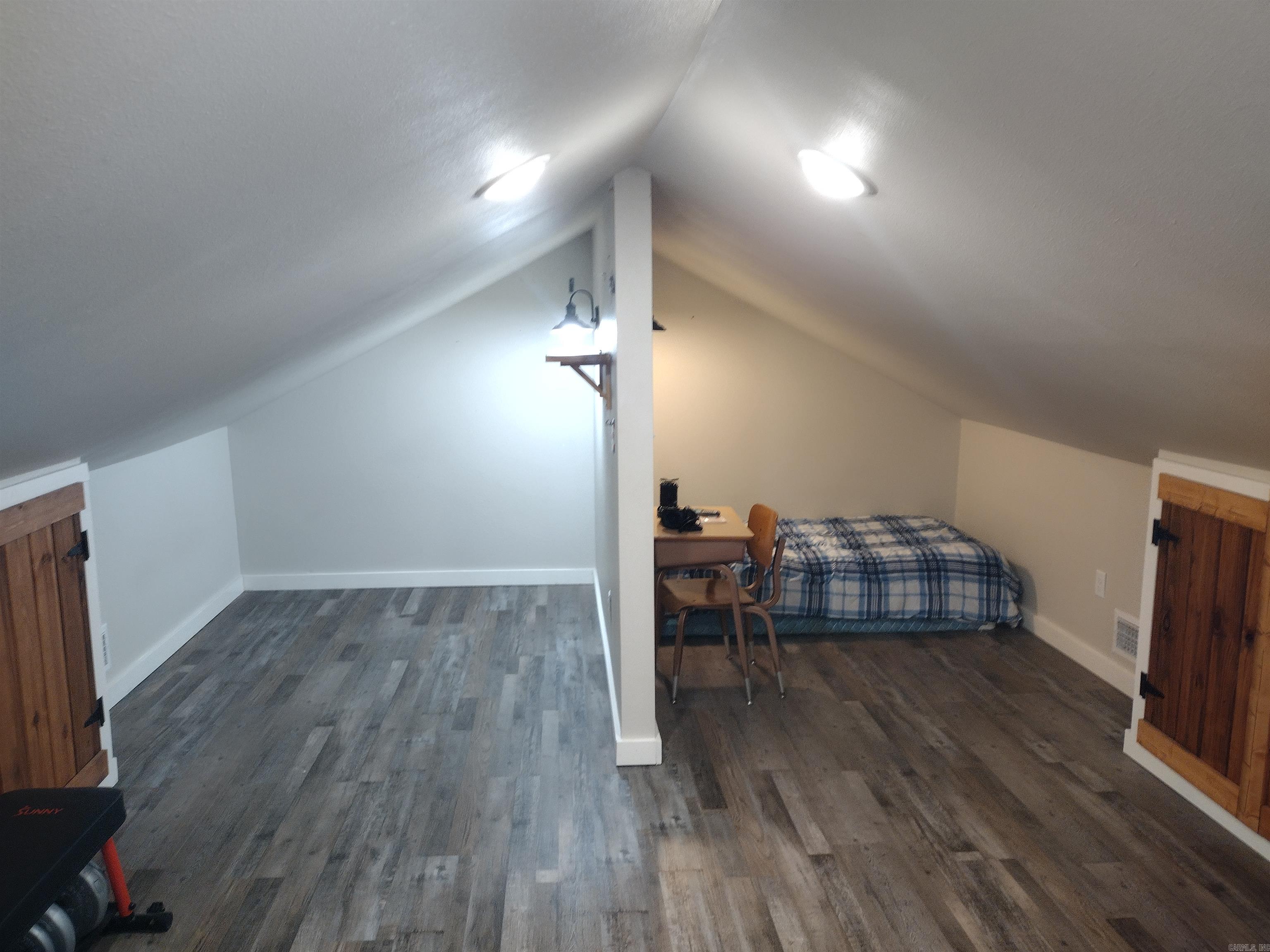 30121  HWy 263 N  Mountain View, AR