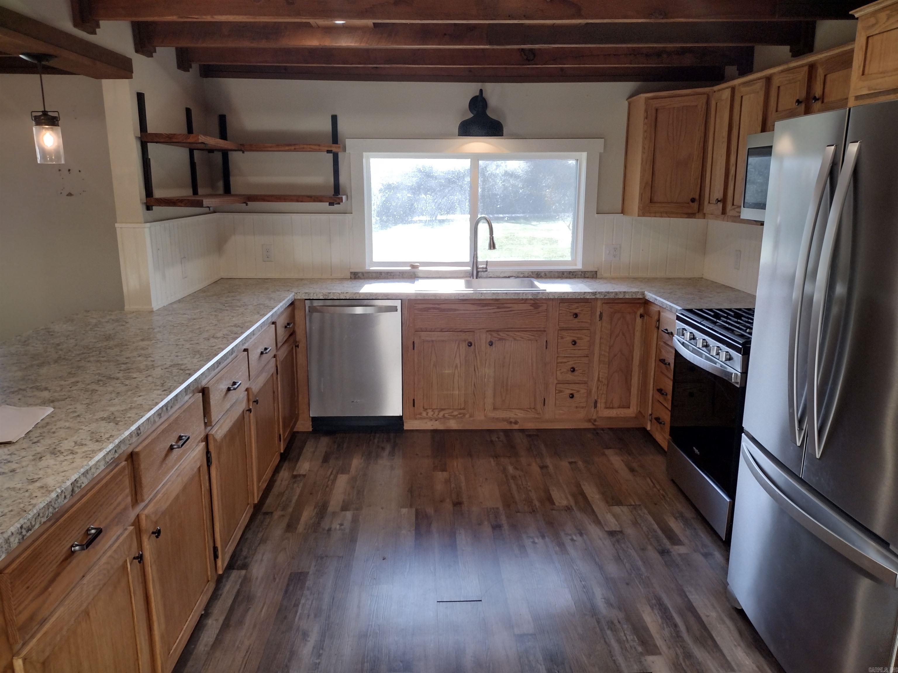 30121  HWy 263 N  Mountain View, AR
