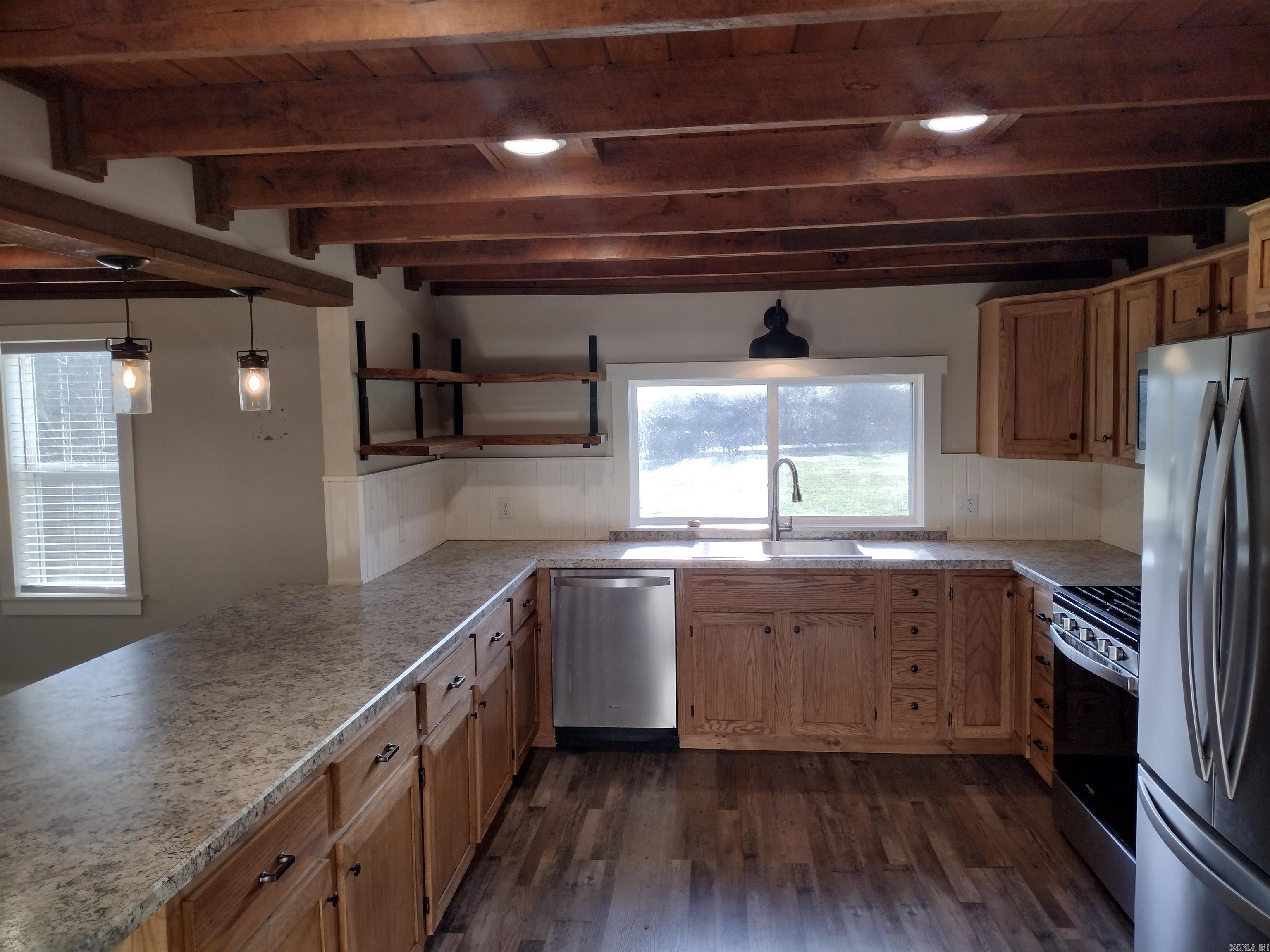 30121  HWy 263 N  Mountain View, AR