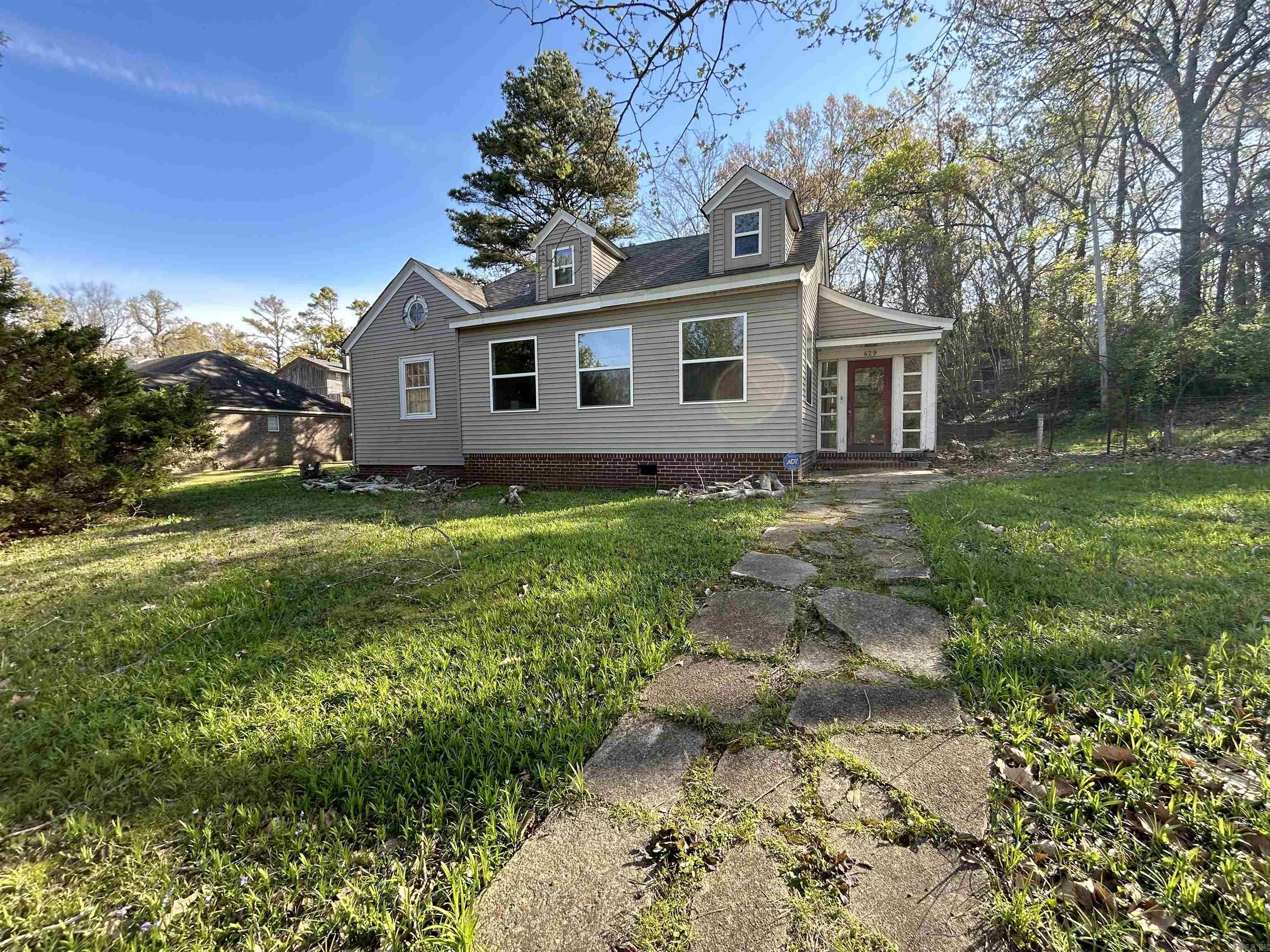 429  East St  Forrest City, AR