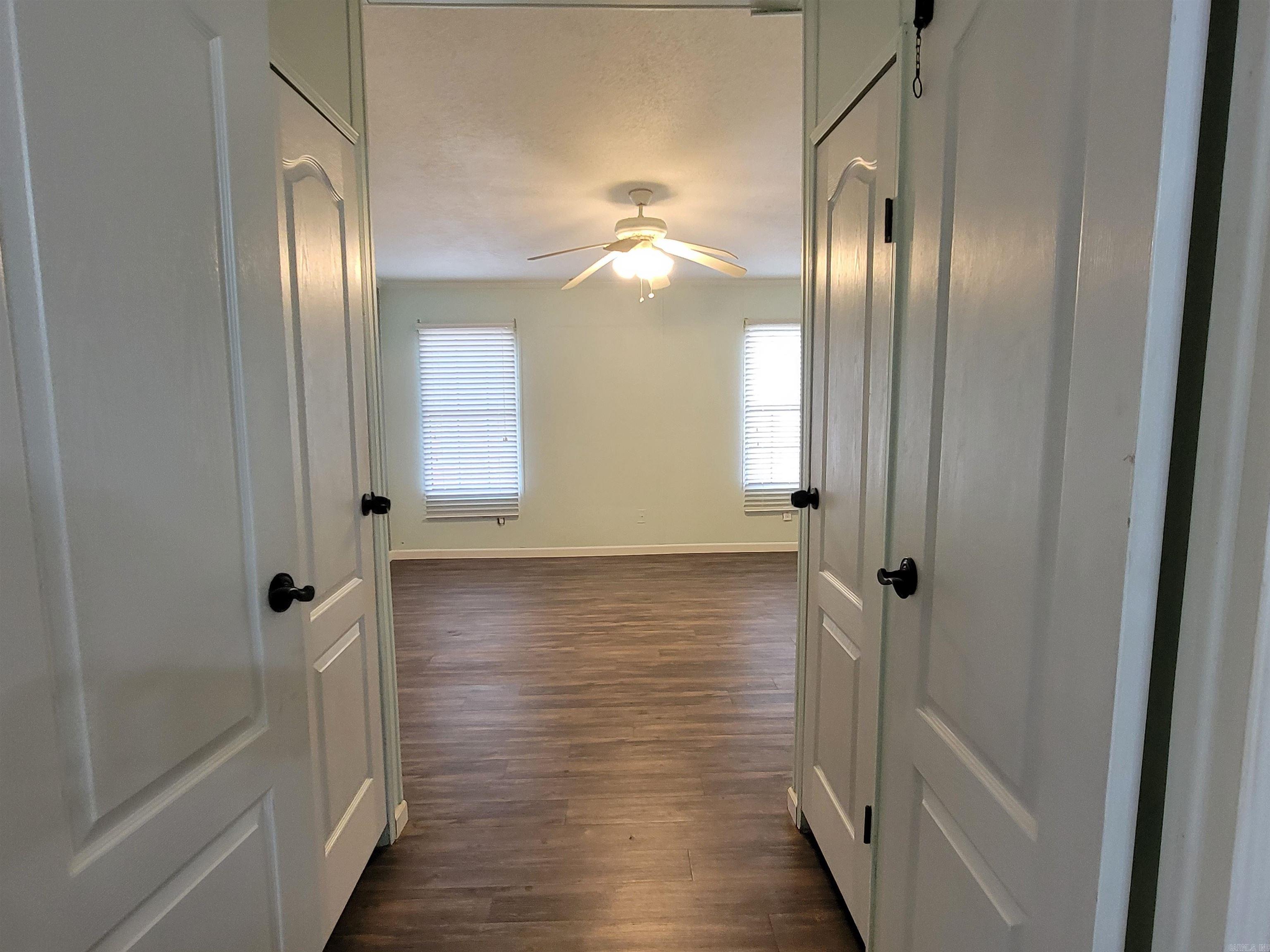 7606  Hyla  Pine Bluff, AR
