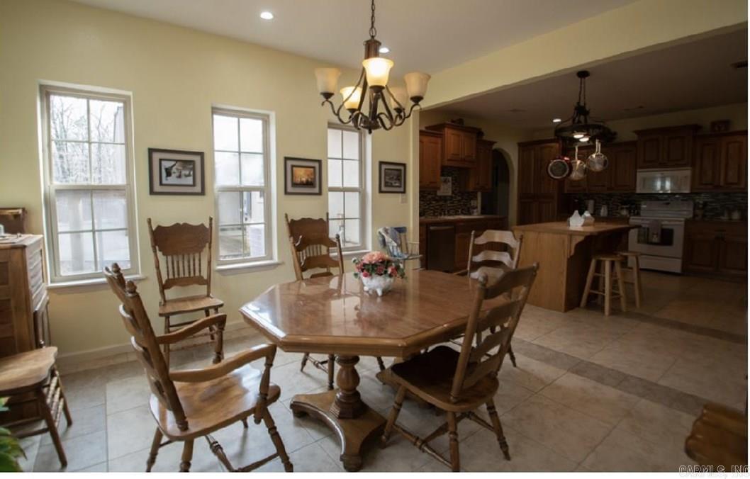 1052  Gravel Hill  Romance, AR