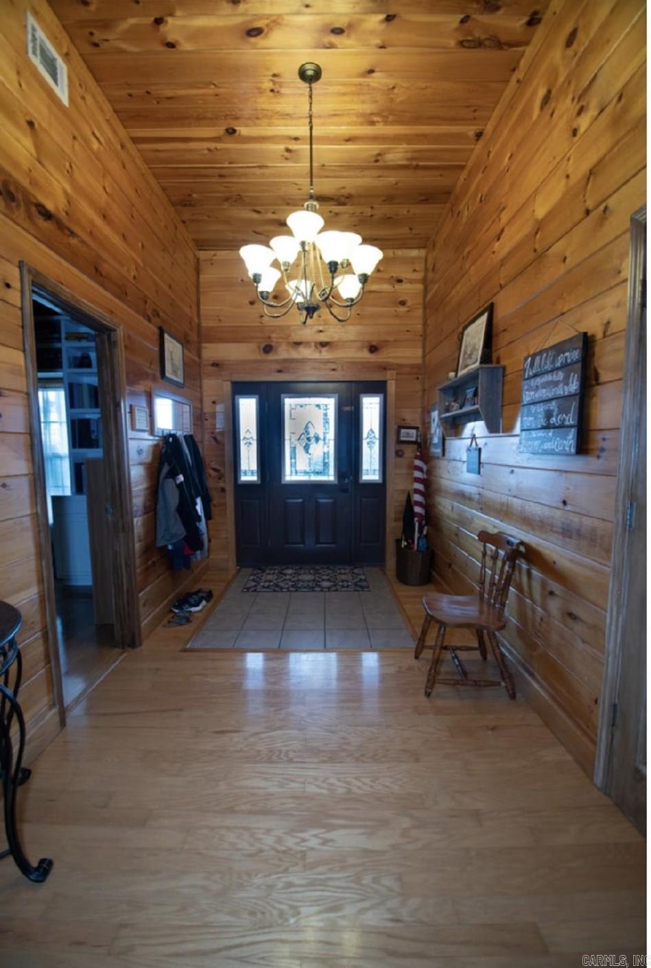 1052  Gravel Hill  Romance, AR