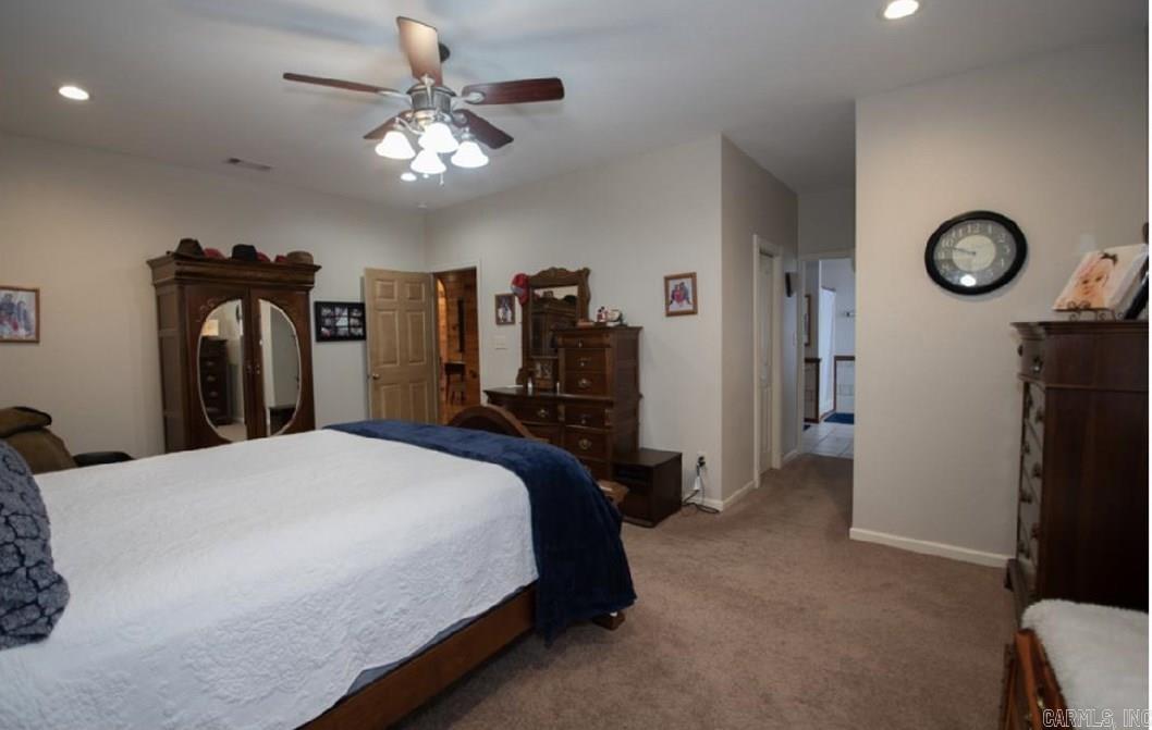 1052  Gravel Hill  Romance, AR