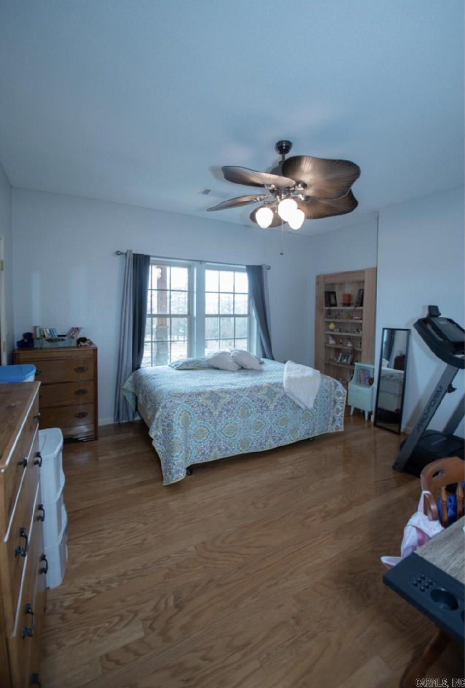 1052  Gravel Hill  Romance, AR