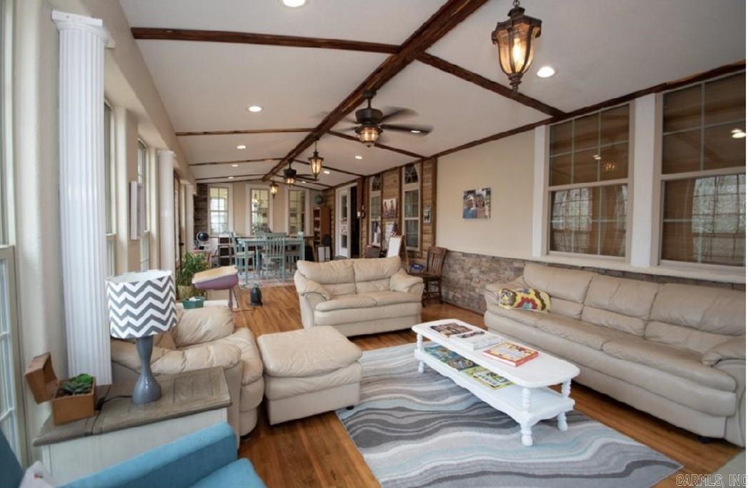 1052  Gravel Hill  Romance, AR